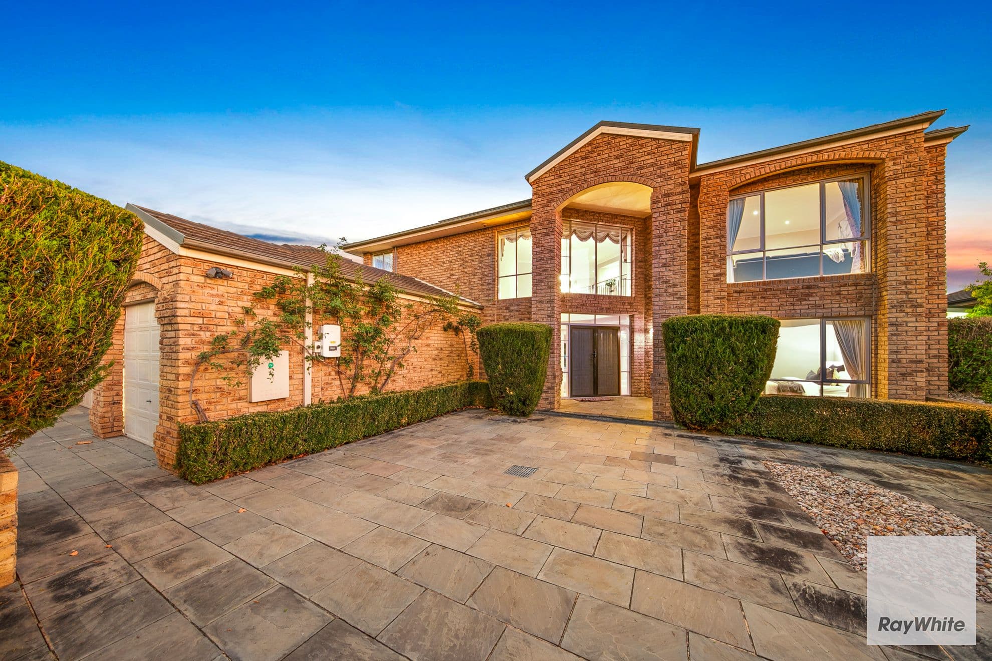 8 Knight Court, Hillside VIC 3037, Hillside - Thumbnail 2