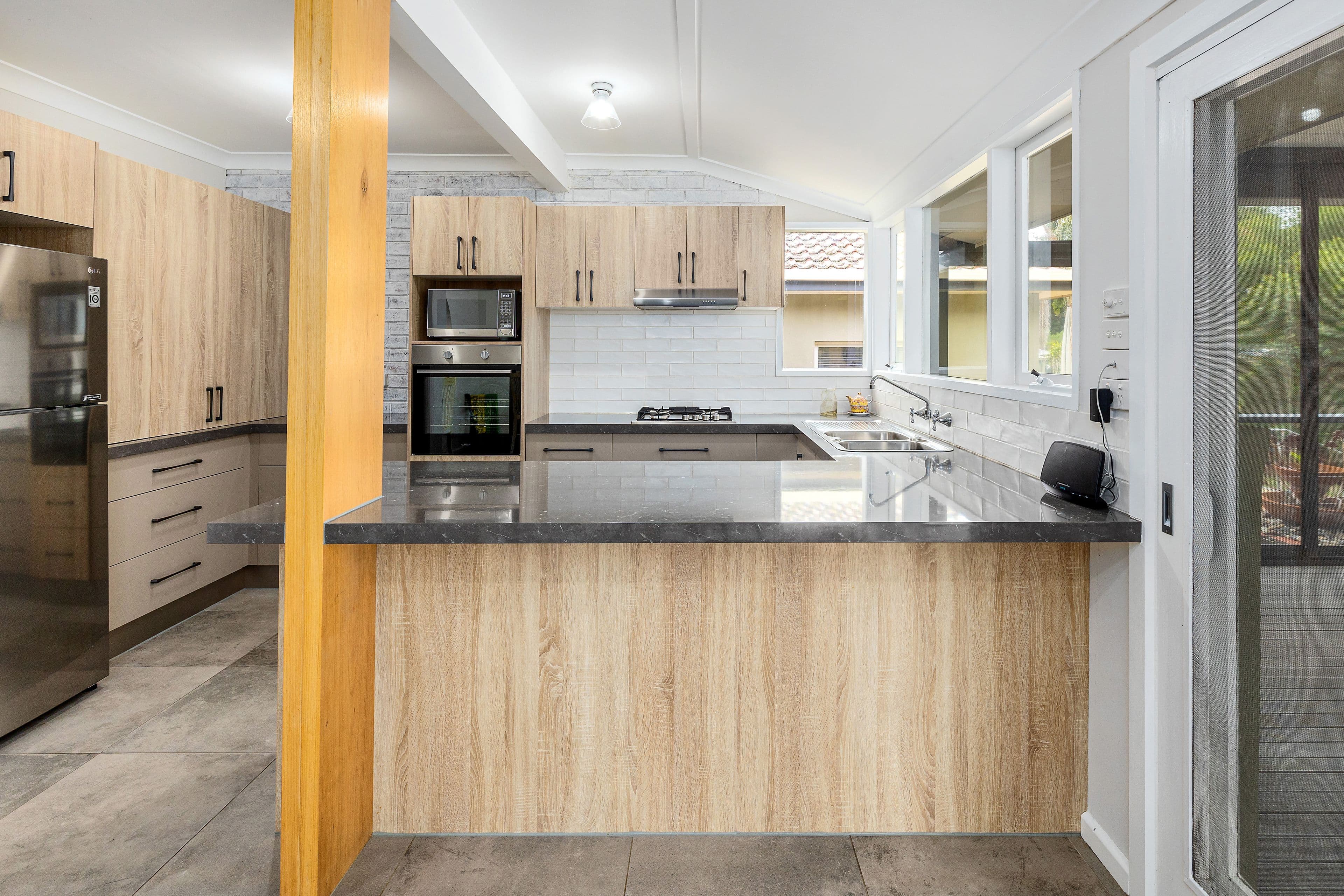 18 Wedgewood Drive, Rosebud VIC 3939, Rosebud - Thumbnail 3