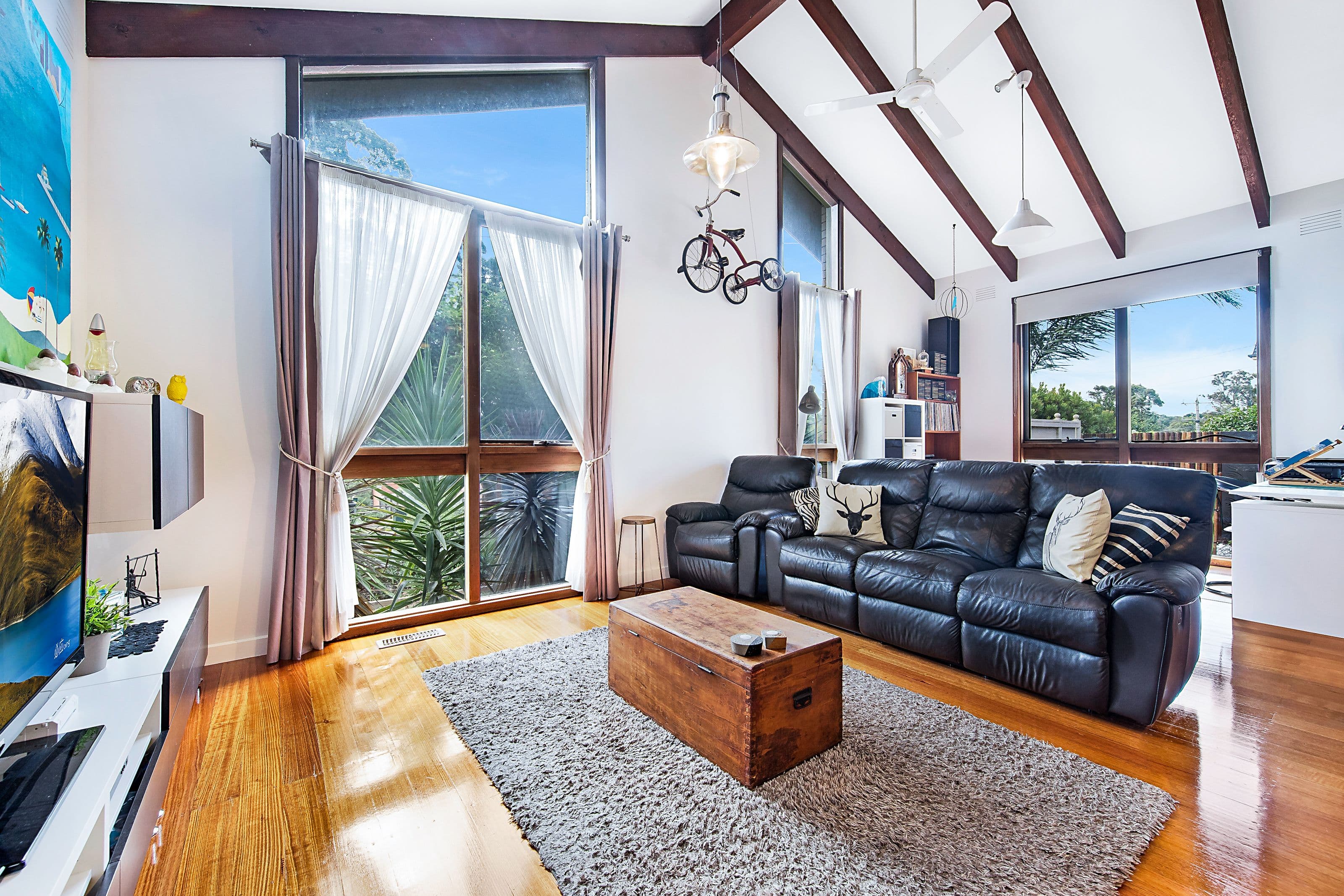 8 Jeffrey Street, Mount Waverley VIC 3149, Mount Waverley - Thumbnail 2