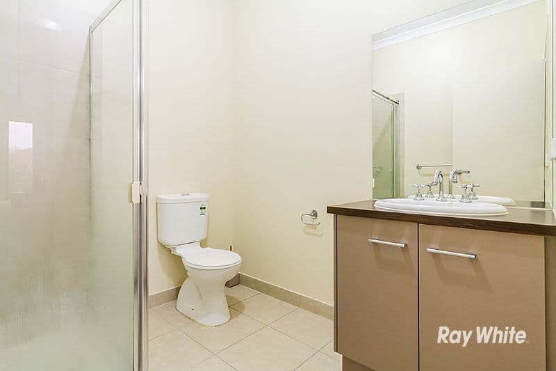 4 Kirwan Drive, Cranbourne East VIC 3977, Cranbourne East - Thumbnail 8