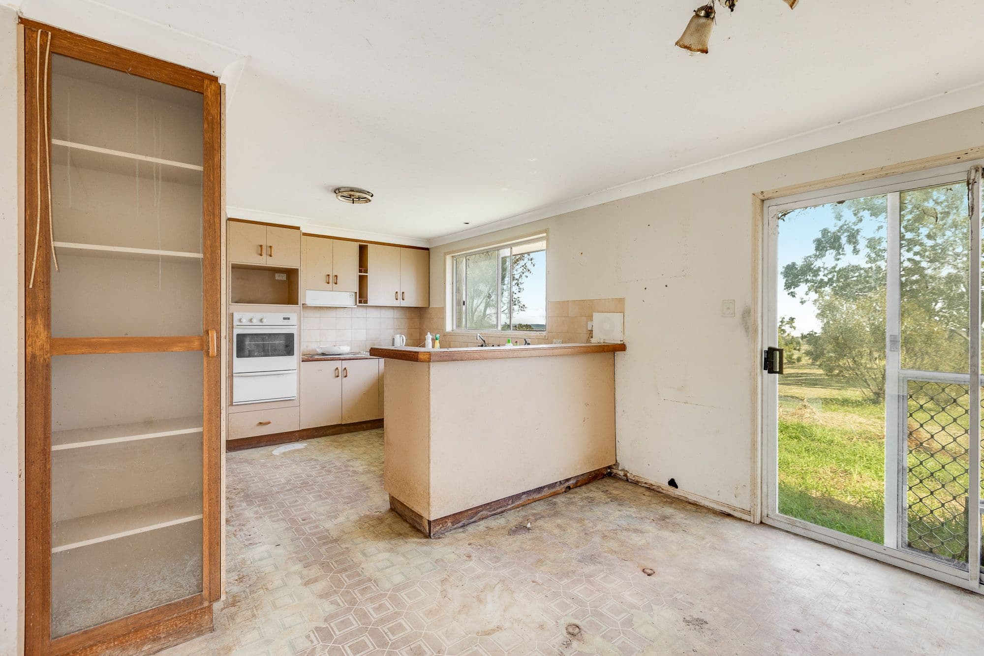 6 Joy-Anne Court, Vale View QLD 4352, Vale View - Thumbnail 5