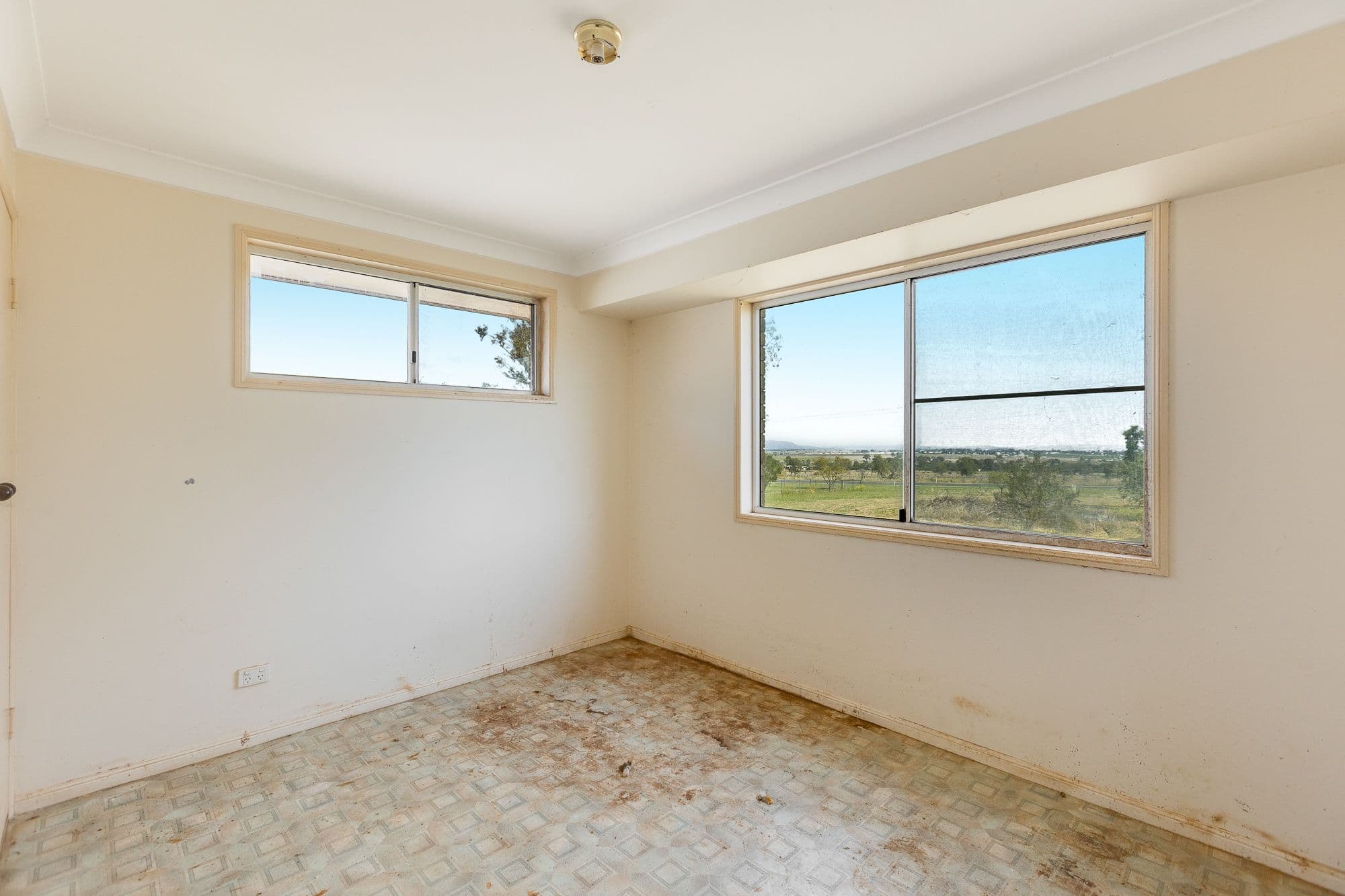 6 Joy-Anne Court, Vale View QLD 4352, Vale View - Thumbnail 6