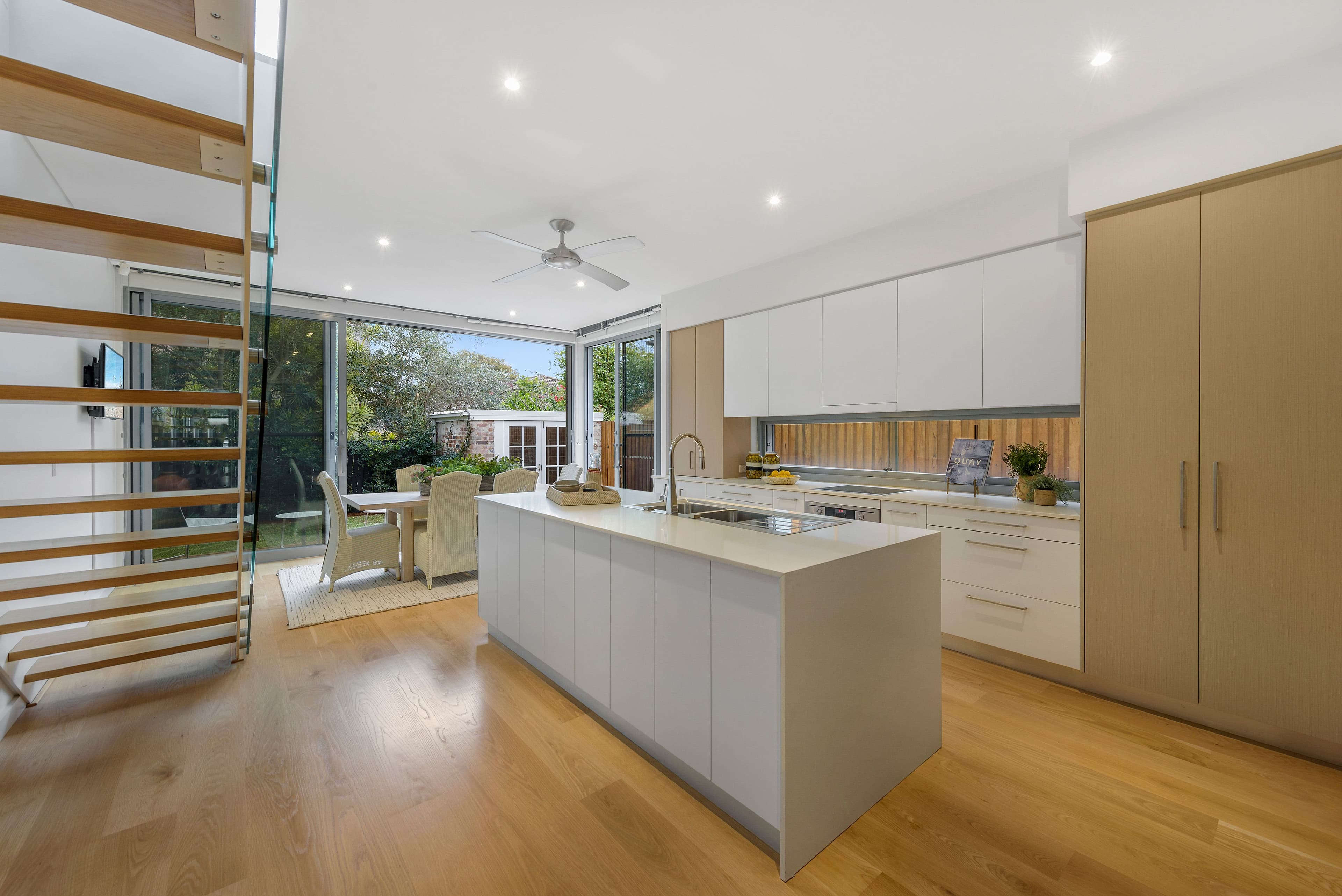 25 Knowles Avenue, North Bondi - Image 1