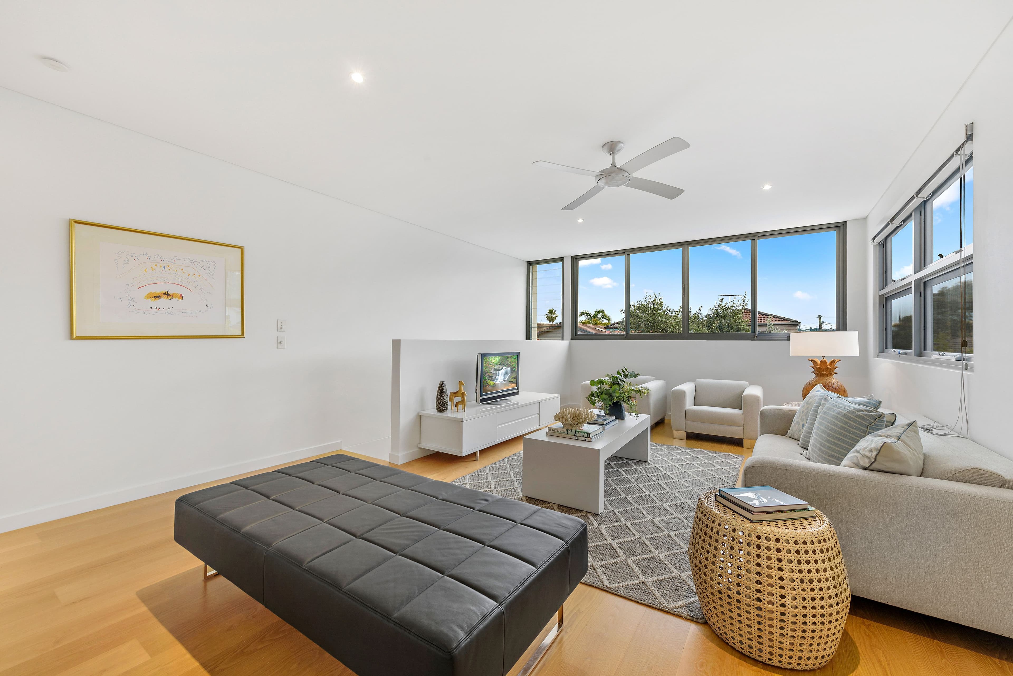 25 Knowles Avenue, North Bondi - Thumbnail 2