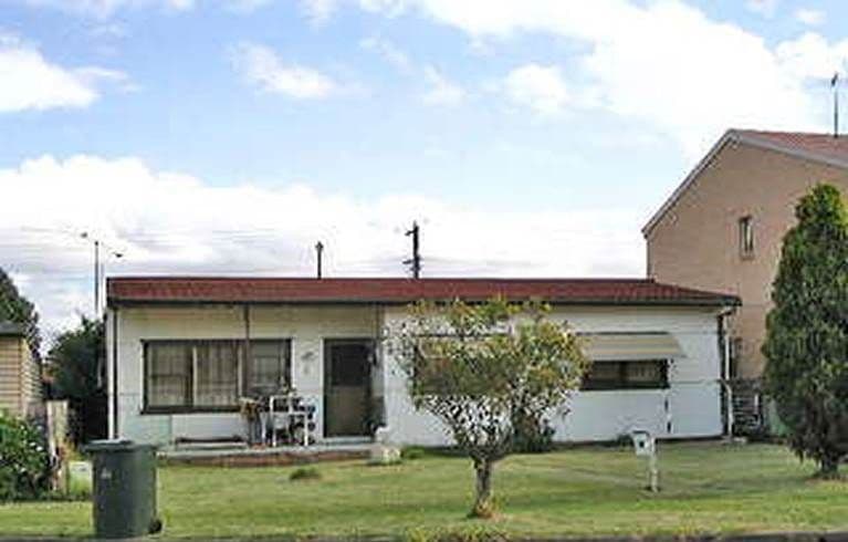 9 Coleraine Street, Fairfield - Thumbnail 2