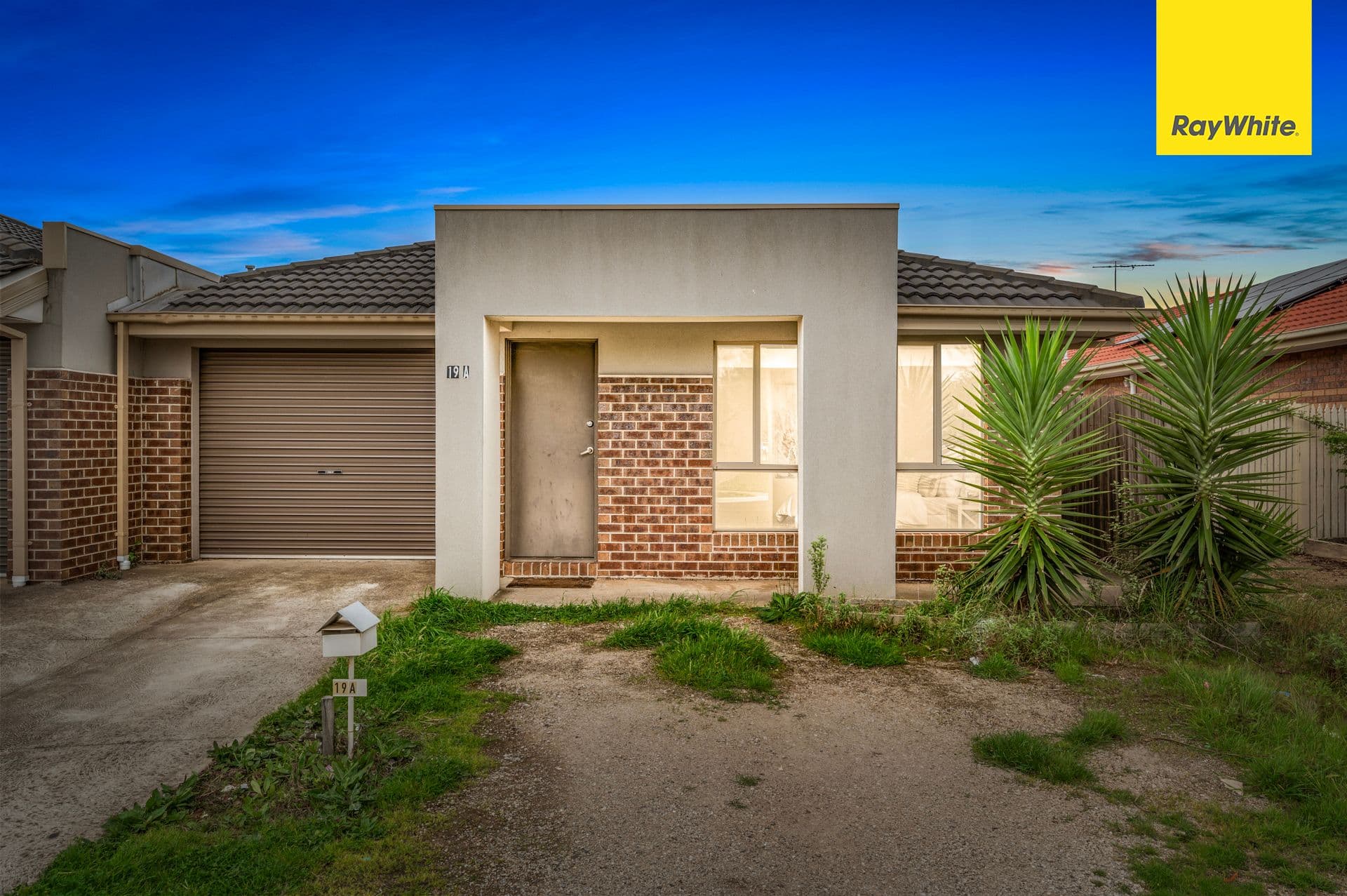 19 Glenfield Avenue, Melton West VIC 3337, Melton West - Thumbnail 2