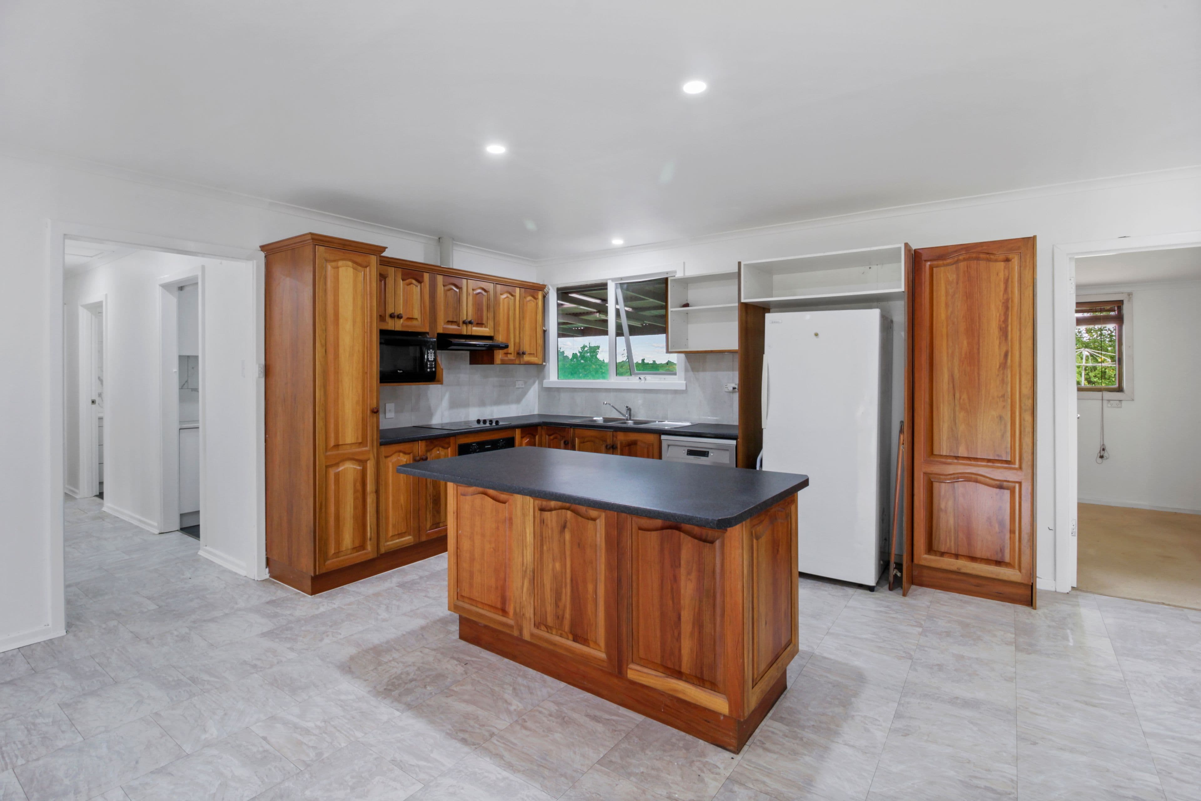 30 Sixth Street, Renmark SA 5341, Renmark - Thumbnail 4