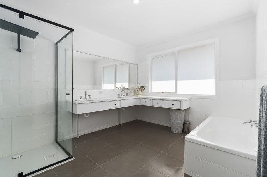 81 Kirkwood Avenue, Seaford VIC 3198, Seaford - Thumbnail 4