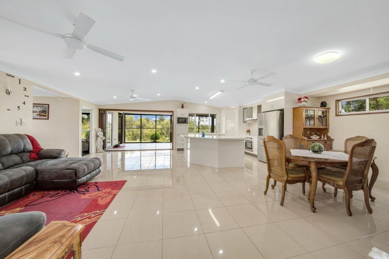 26 Handley Drive, Boyne Island QLD 4680, Boyne Island - Thumbnail 7