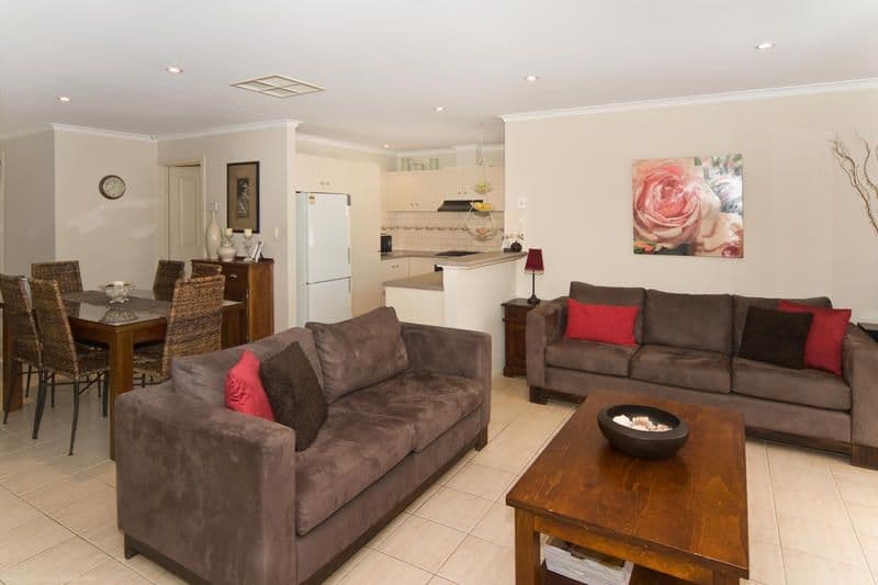 38 Phoenix Circuit, Wollert, VIC, 3750, Wollert - Thumbnail 4