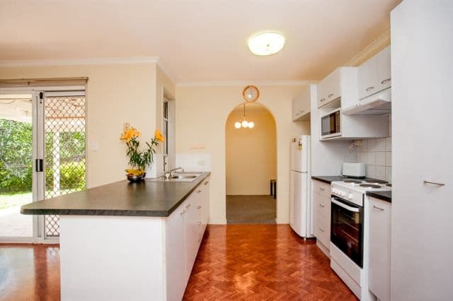 16 Kate Avenue, DECEPTION BAY QLD 4508, Deception Bay - Thumbnail 2