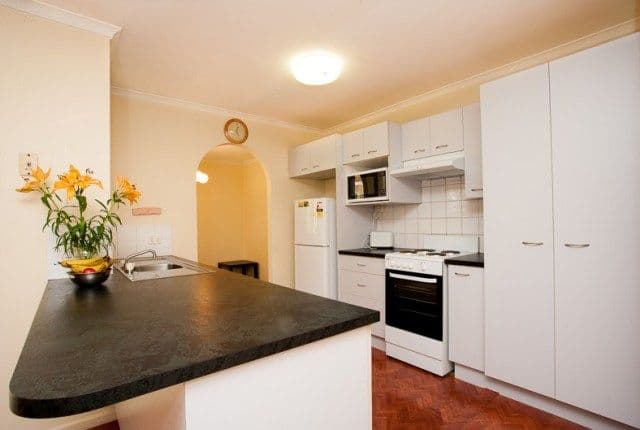 16 Kate Avenue, DECEPTION BAY QLD 4508, Deception Bay - Thumbnail 5