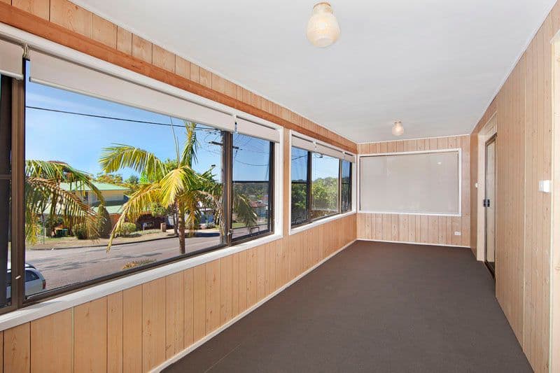 4 Rays Road, BATEAU BAY NSW 2261, Bateau Bay - Thumbnail 2