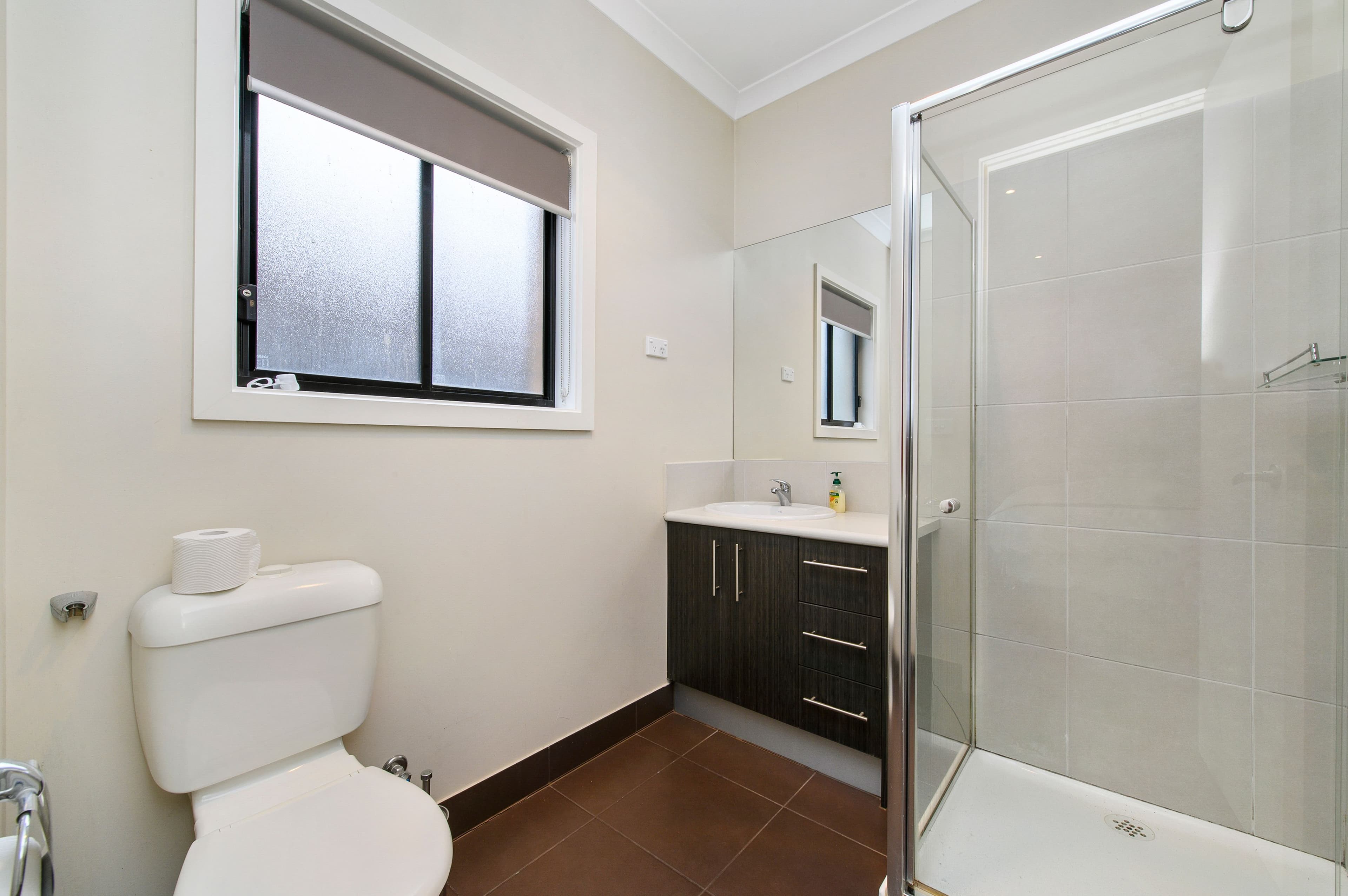 9 Grandstand Avenue, Caroline Springs VIC 3023, Caroline Springs - Thumbnail 7