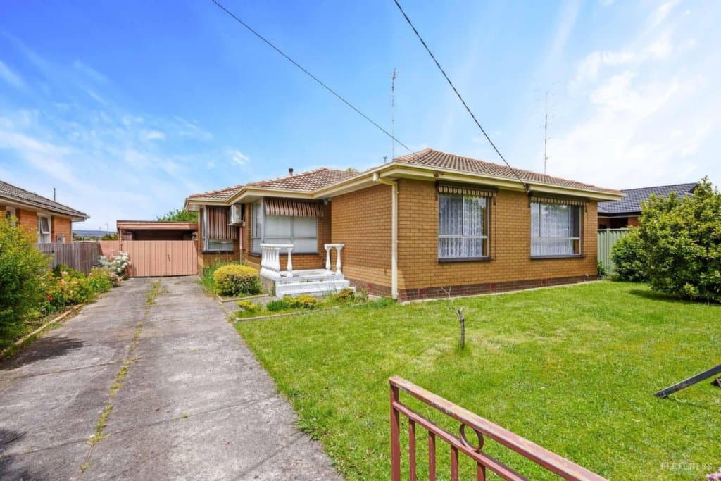 38 Malmesbury Street, Wendouree - Image 1