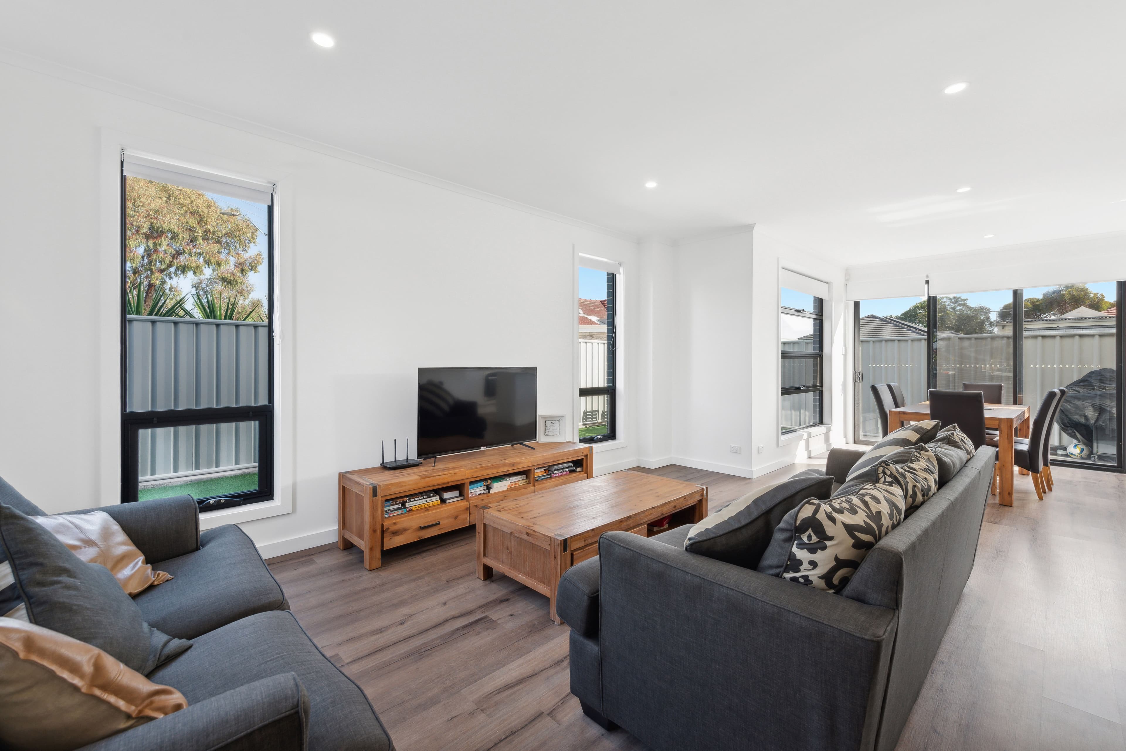 38 West Lakes Boulevard, Albert Park SA 5014, Albert Park - Thumbnail 3