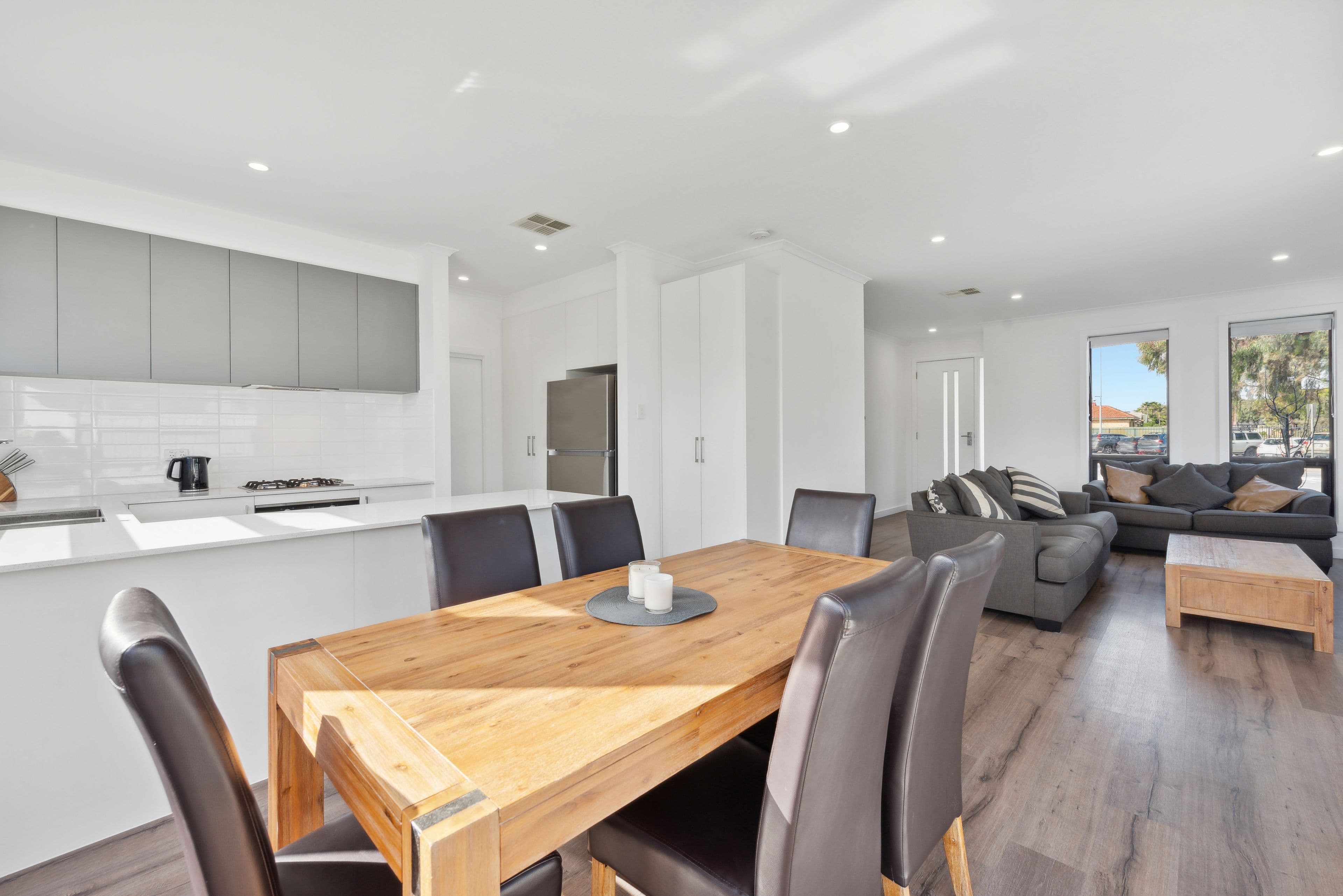 38 West Lakes Boulevard, Albert Park SA 5014, Albert Park - Thumbnail 5