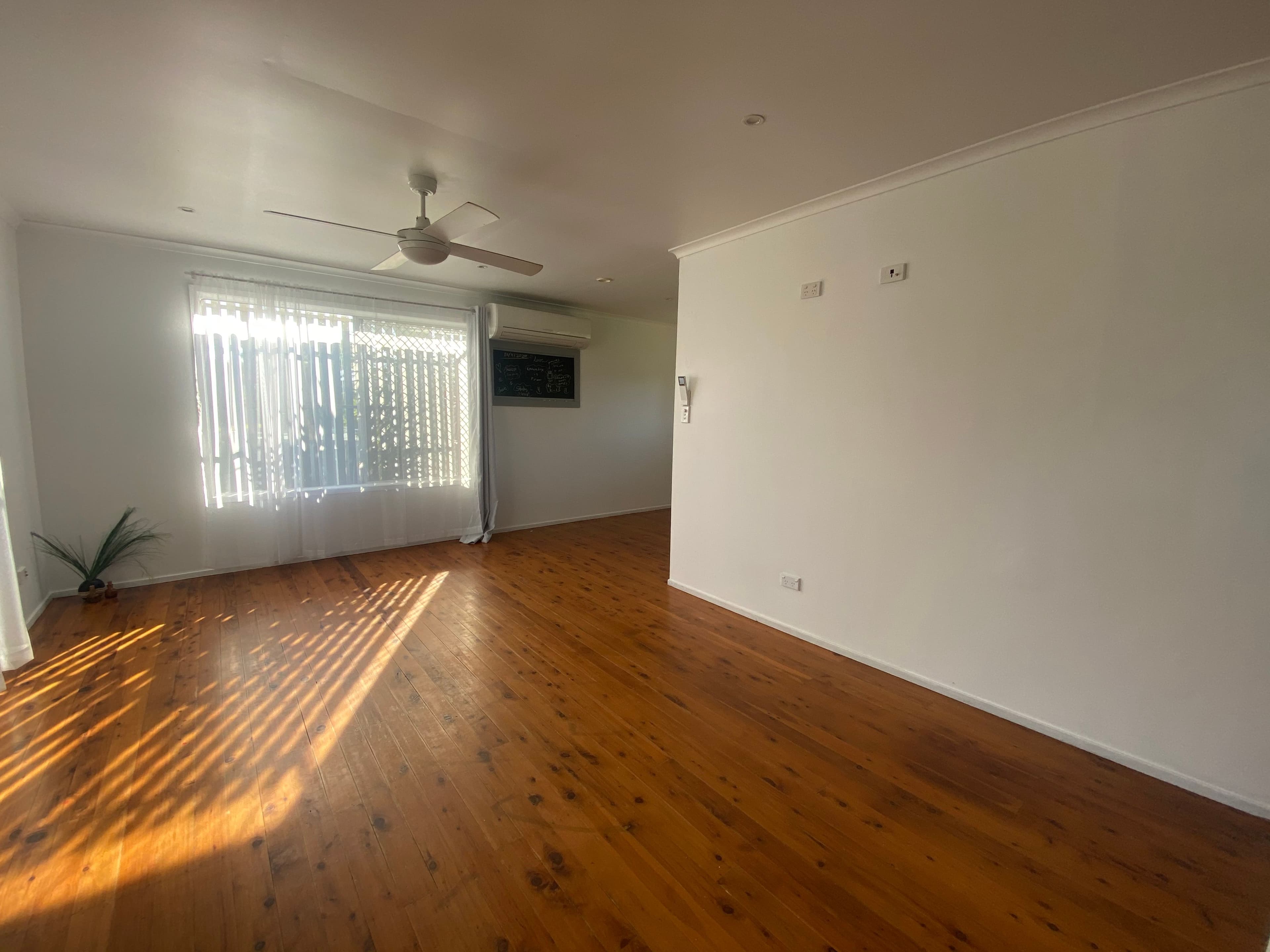 35 Thompson Street, Deception Bay QLD 4508, Deception Bay - Thumbnail 3