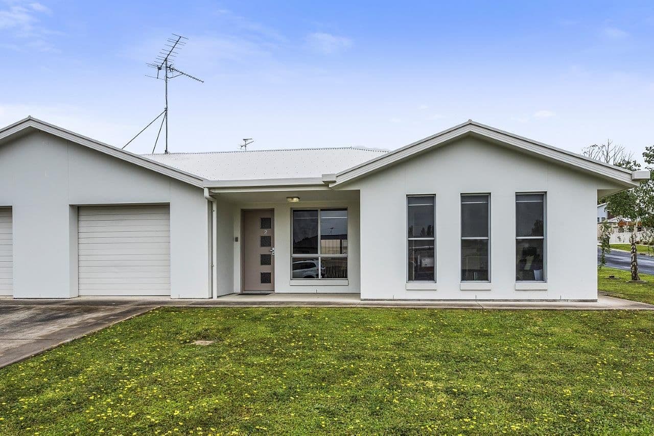 2 Megan Place, Mount Gambier SA 5290, Mount Gambier - Image 1