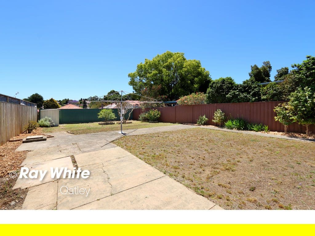 119 Hillcrest Avenue, Hurstville Grove - Thumbnail 2