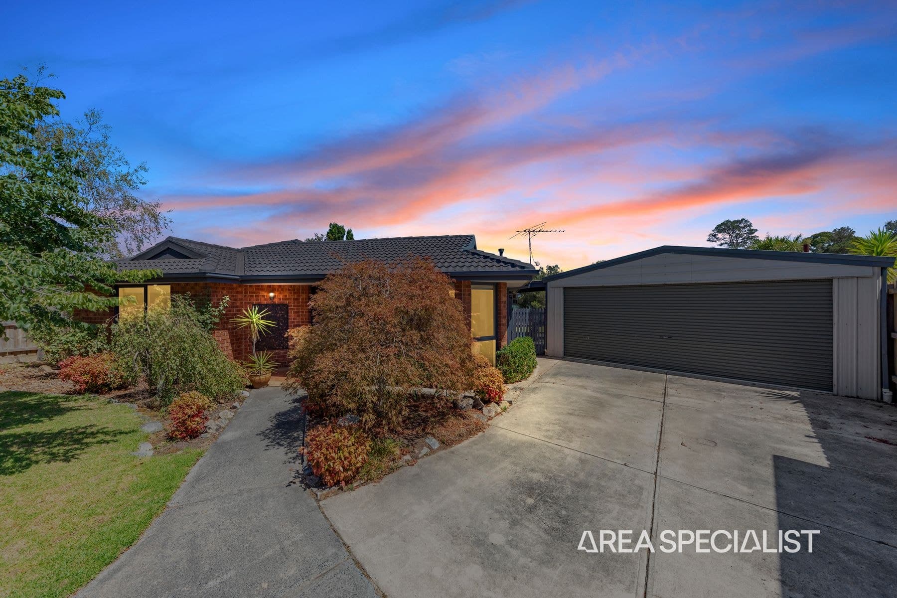 12 Sheffield Close, Pakenham, VIC 3810, Pakenham - Thumbnail 2