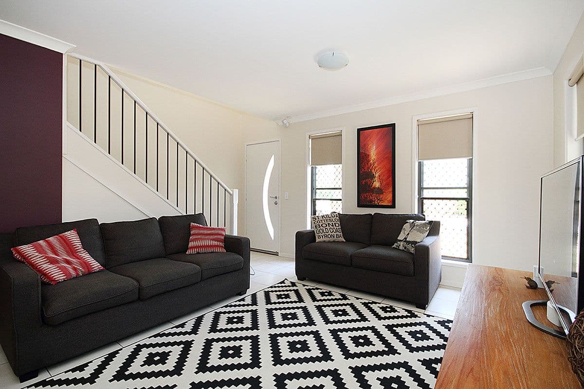 39-41 Ariel Avenue, Kingston QLD 4114, Kingston - Thumbnail 2