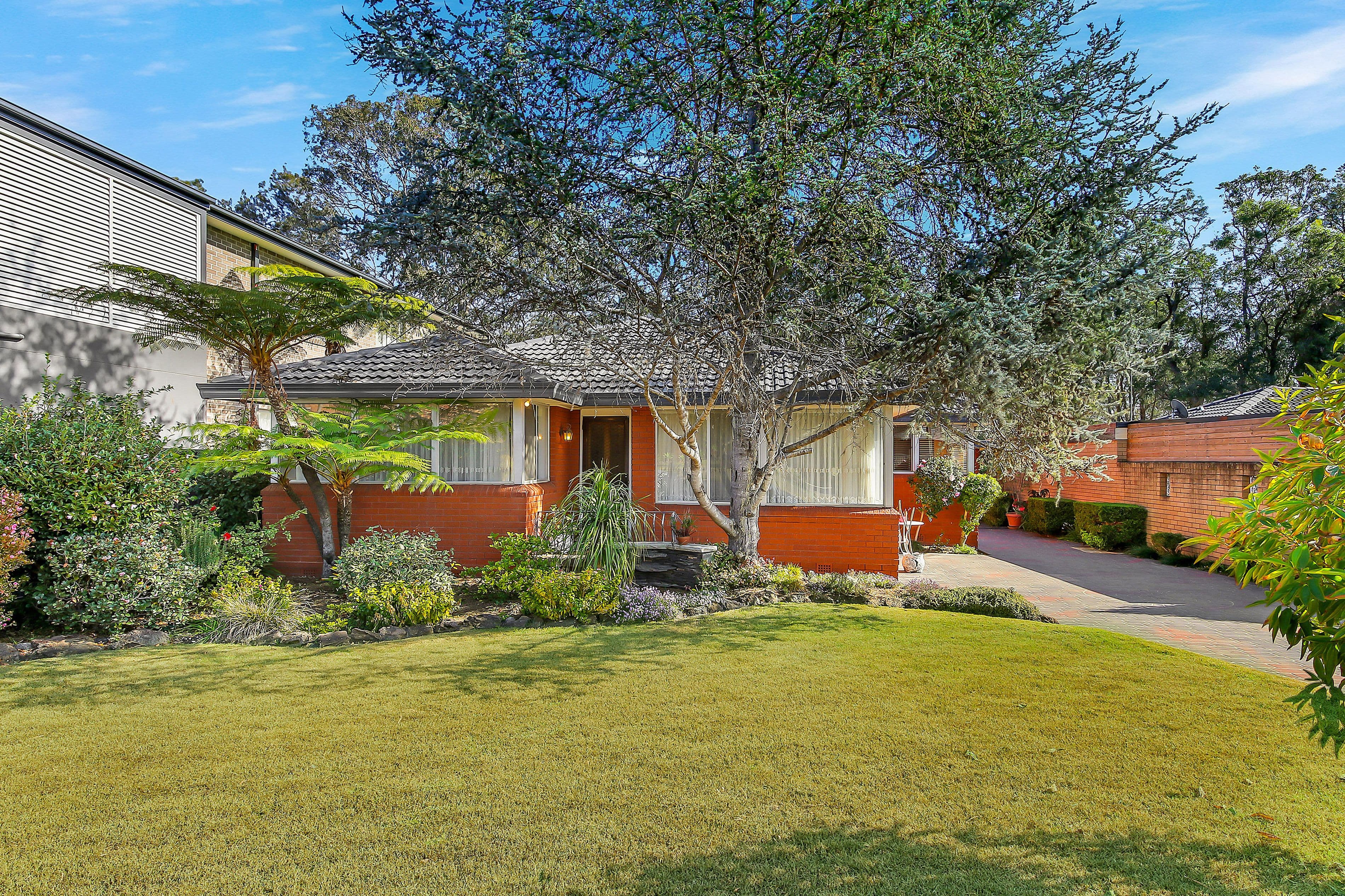 9 Raleigh Road, Milperra - Image 1
