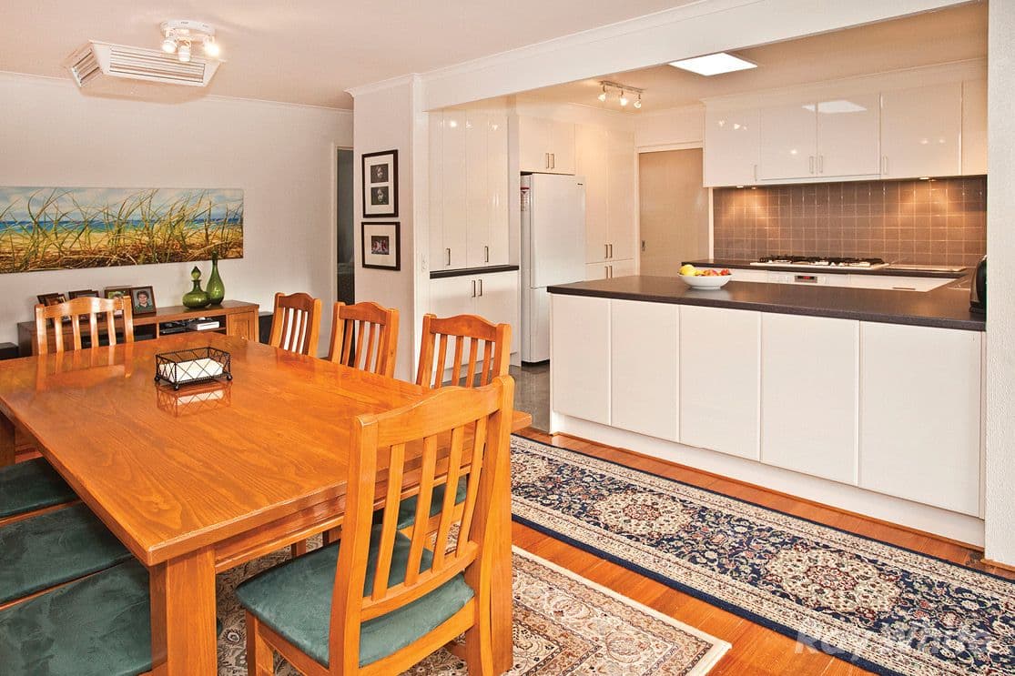3 Cambrian Crescent, WHEELERS HILL VIC 3150, Wheelers Hill - Thumbnail 6