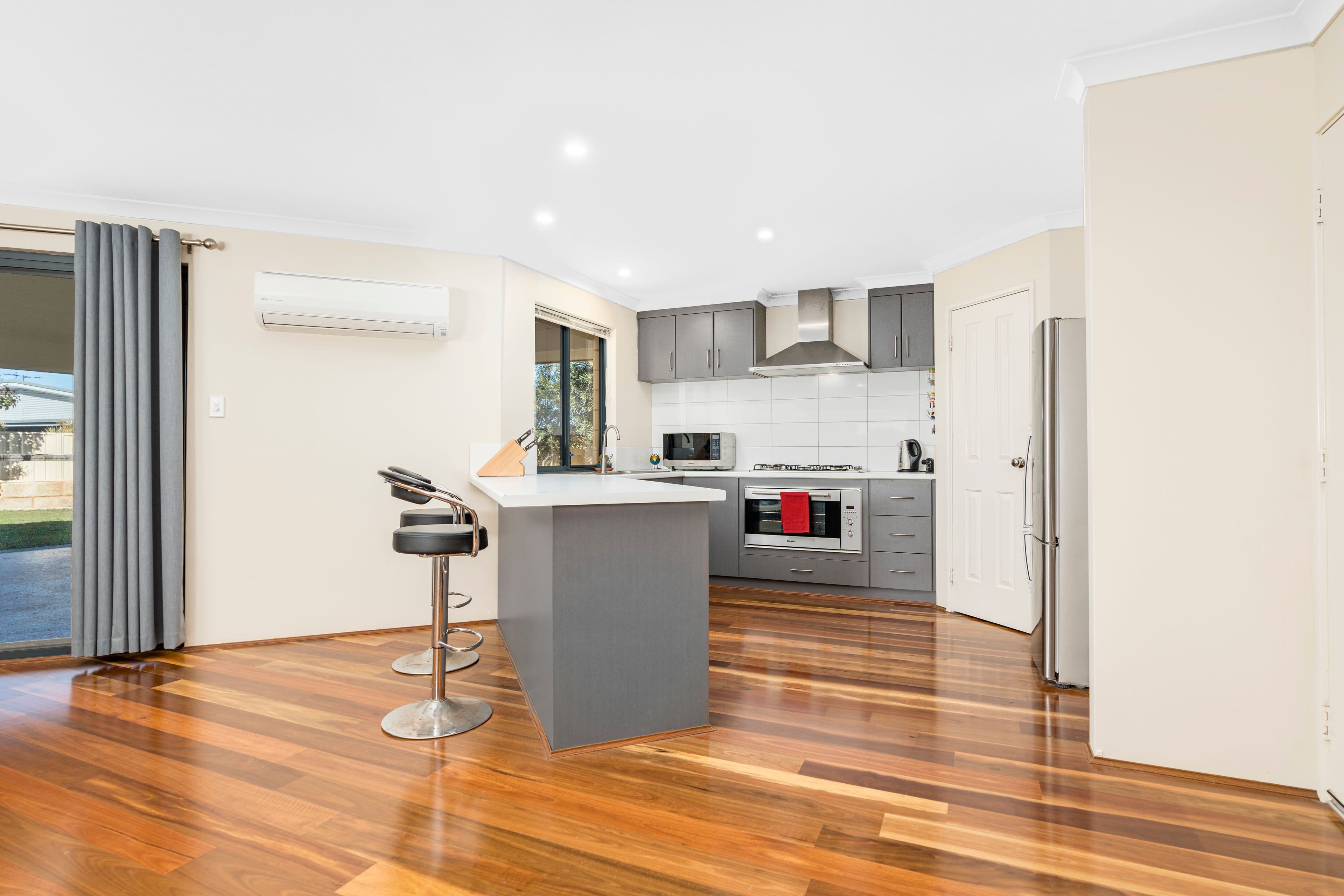 24 Reef Boulevard, Drummond Cove WA 6532, Drummond Cove - Thumbnail 4