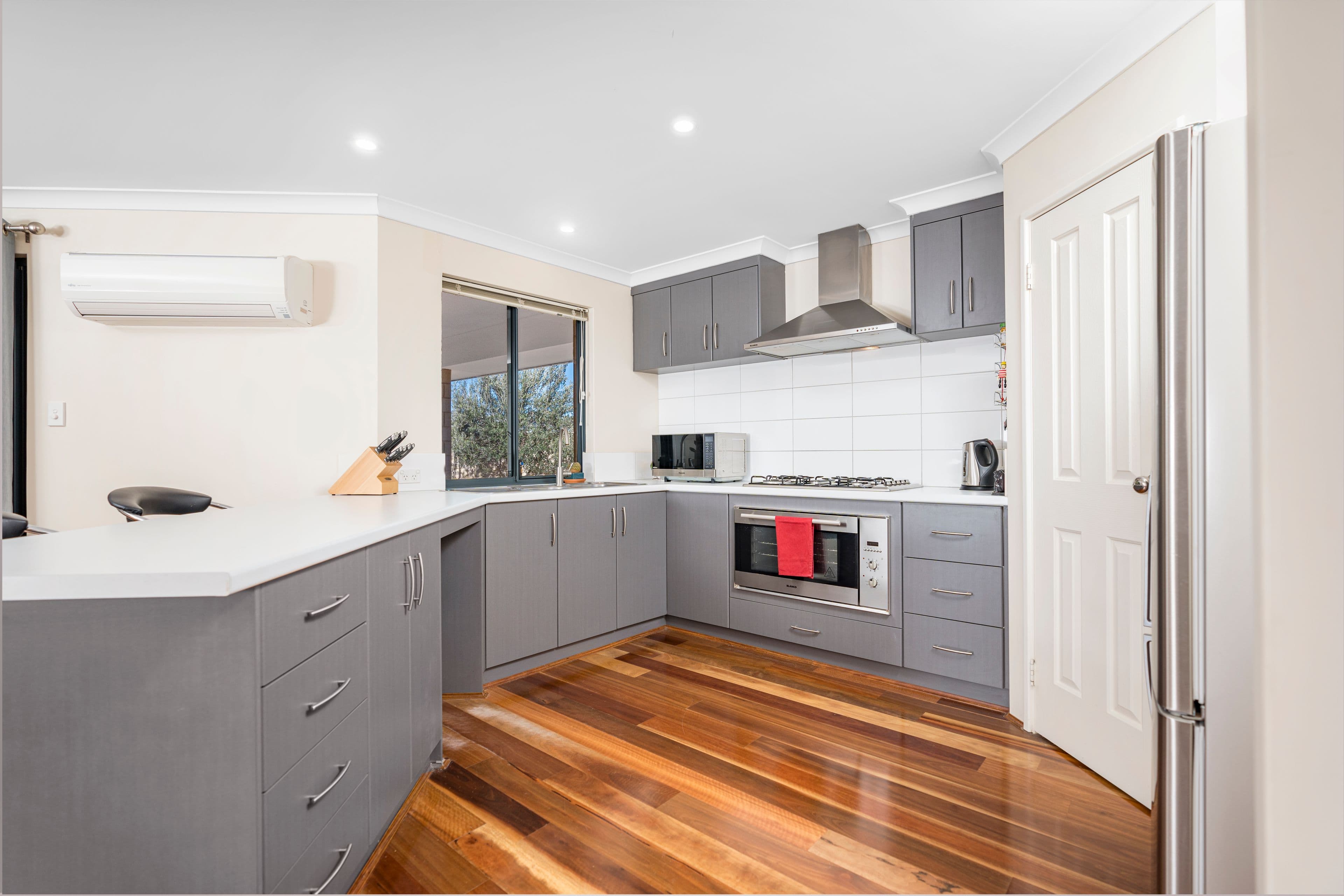 24 Reef Boulevard, Drummond Cove WA 6532, Drummond Cove - Thumbnail 5