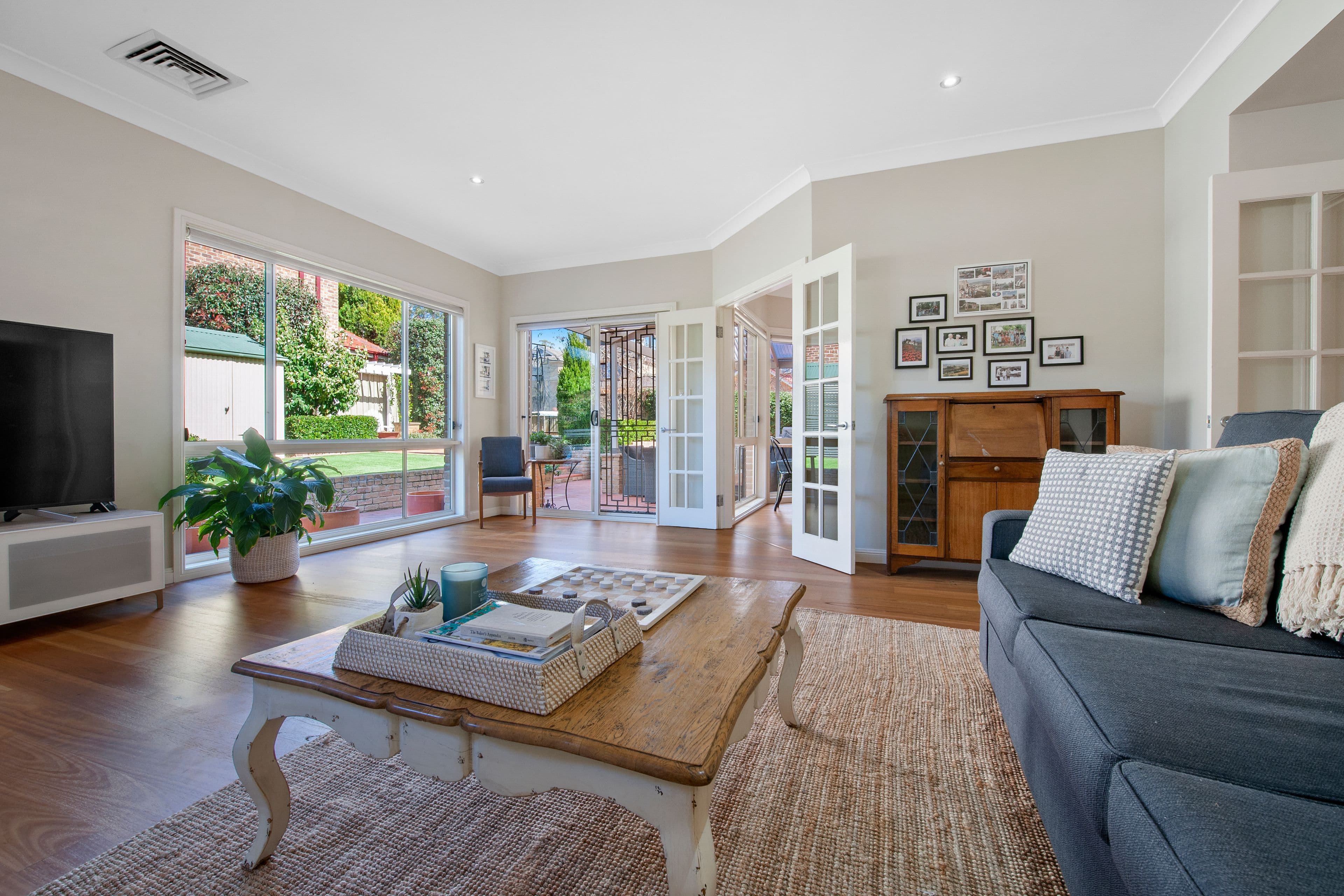 12 Chepstow Drive, Castle Hill - Thumbnail 4