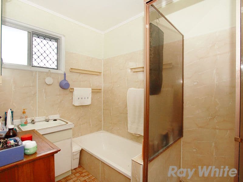 14 Olearia Street, EVERTON HILLS QLD 4053, Everton Hills - Thumbnail 5