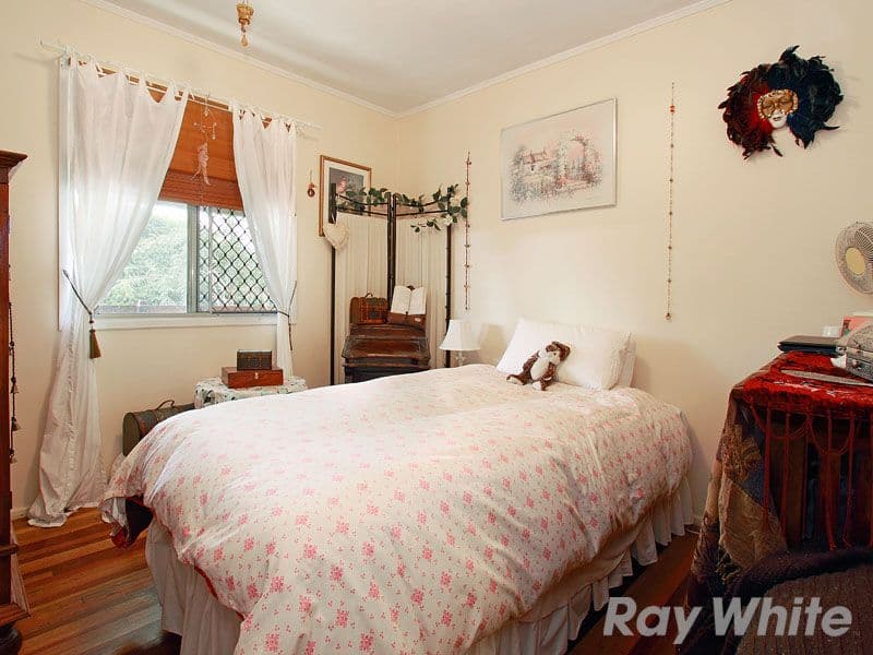 14 Olearia Street, EVERTON HILLS QLD 4053, Everton Hills - Thumbnail 7