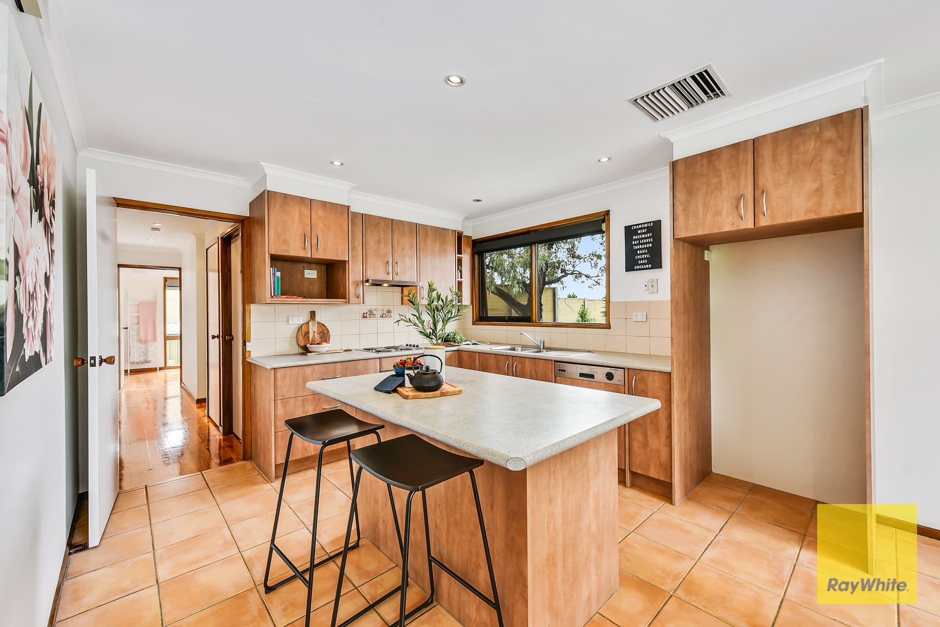 107 Loch Road, Dandenong North VIC 3175, Dandenong North - Thumbnail 5
