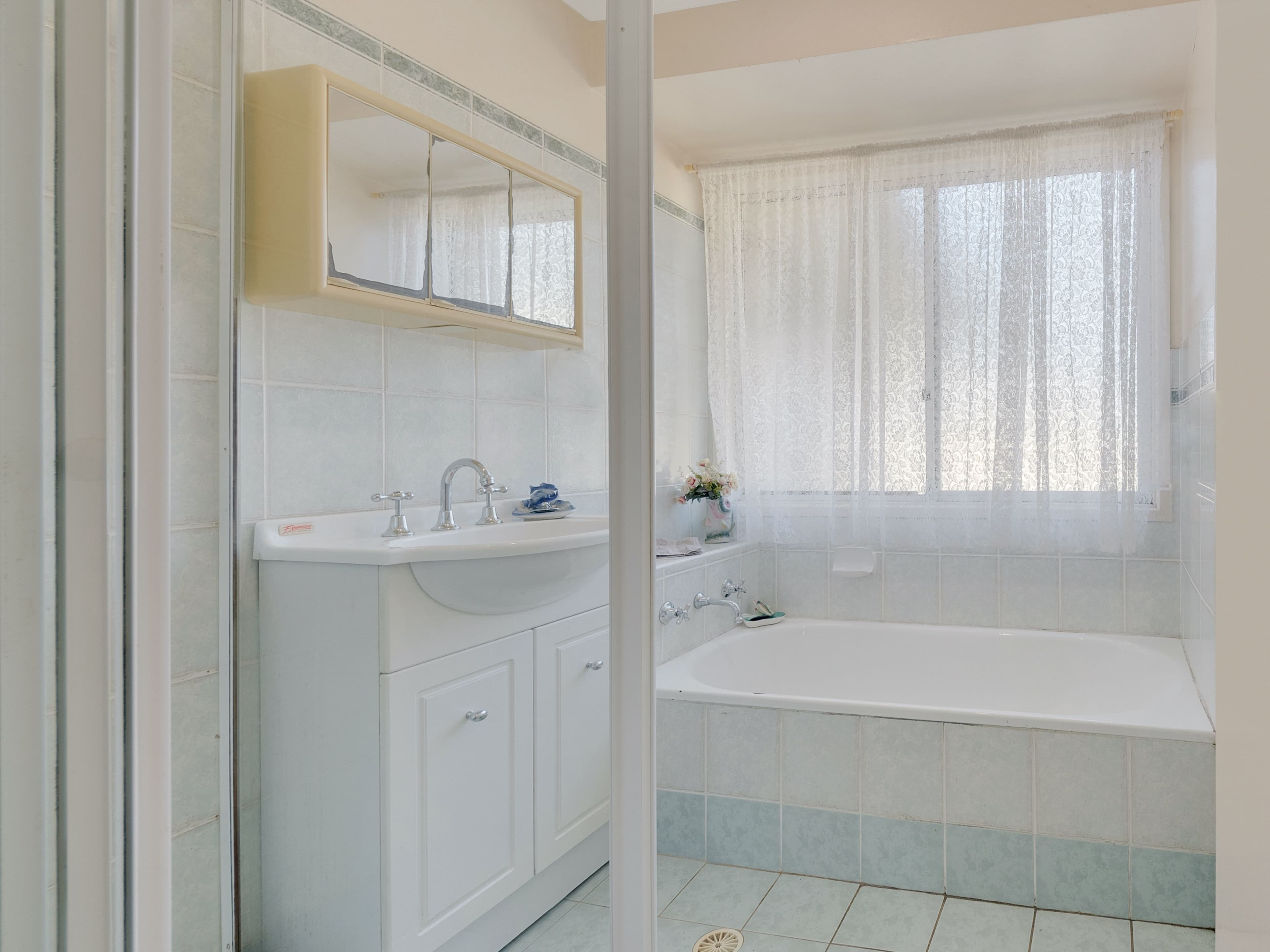 16 Popondetta Place, Glenfield NSW 2167, Glenfield - Thumbnail 7