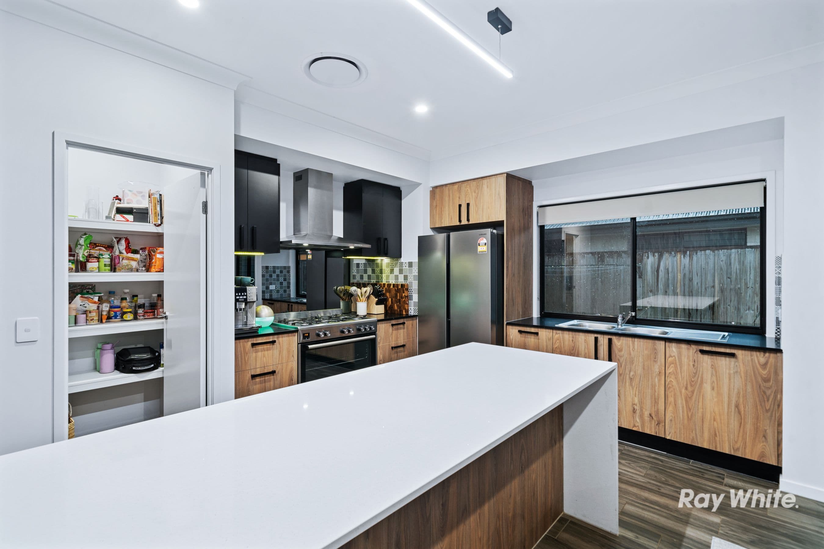 38 Coringley Road, Greenbank QLD 4124, Greenbank - Thumbnail 4