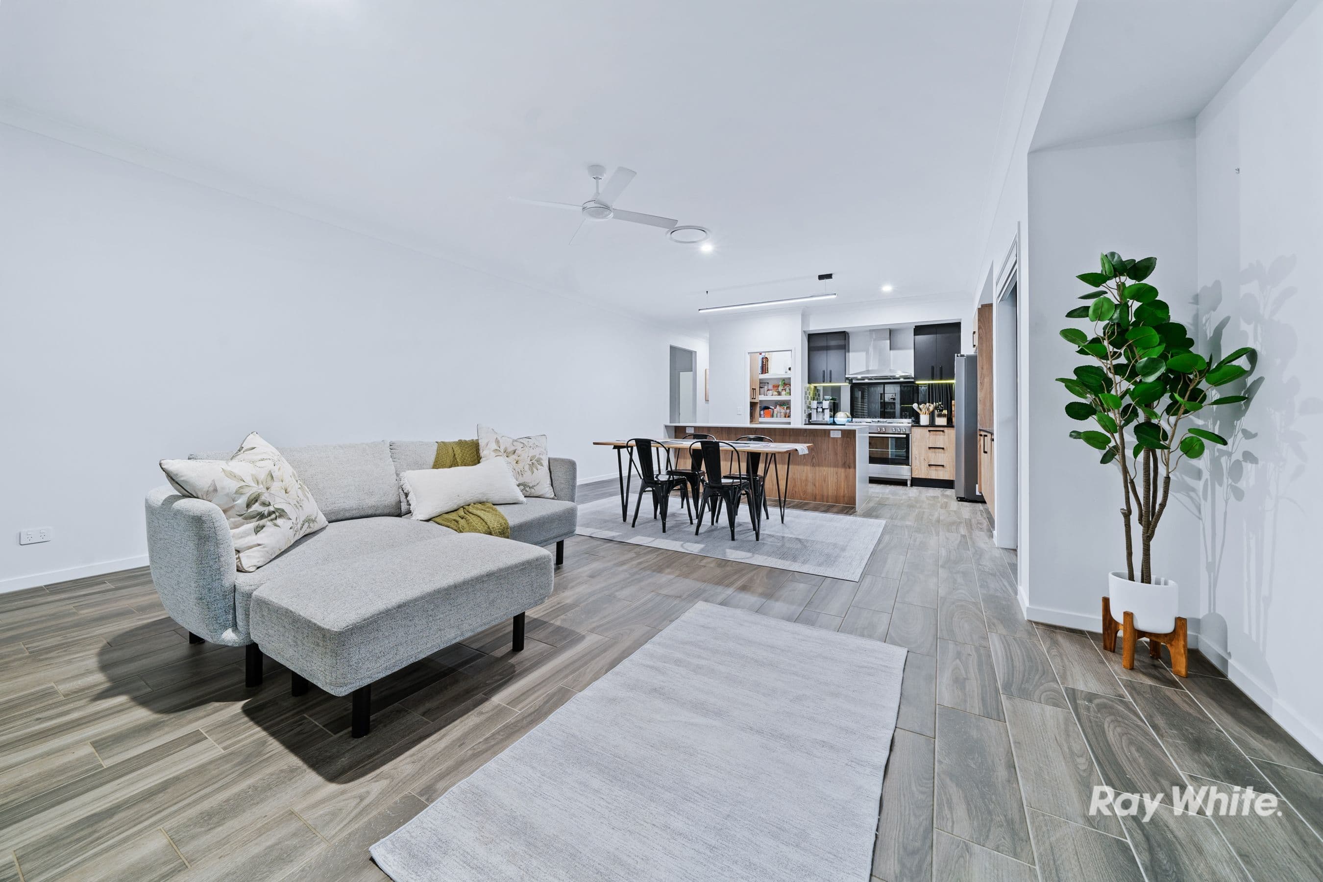 38 Coringley Road, Greenbank QLD 4124, Greenbank - Thumbnail 6