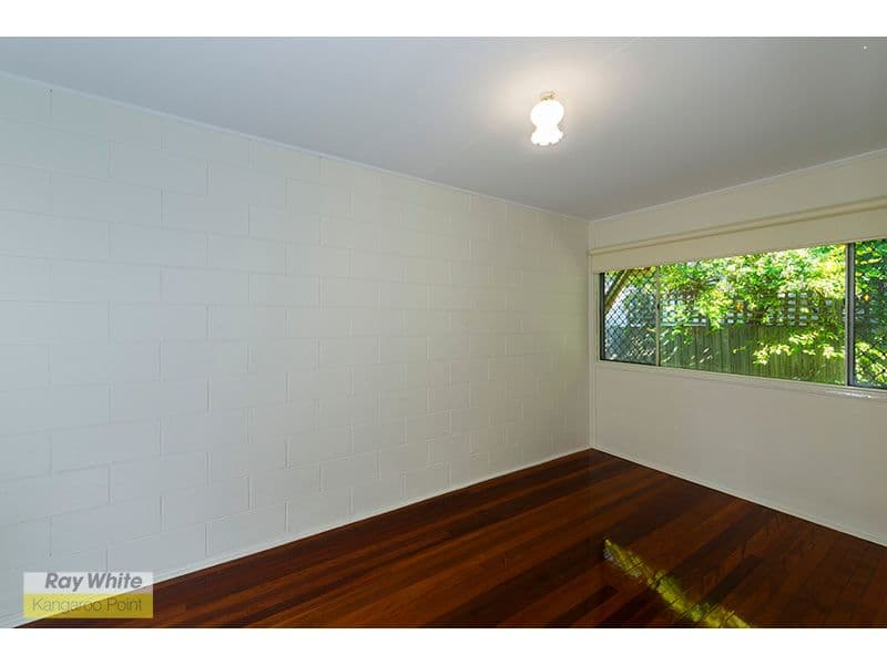 110 McIlwraith Avenue, NORMAN PARK QLD 4170, Norman Park - Thumbnail 4