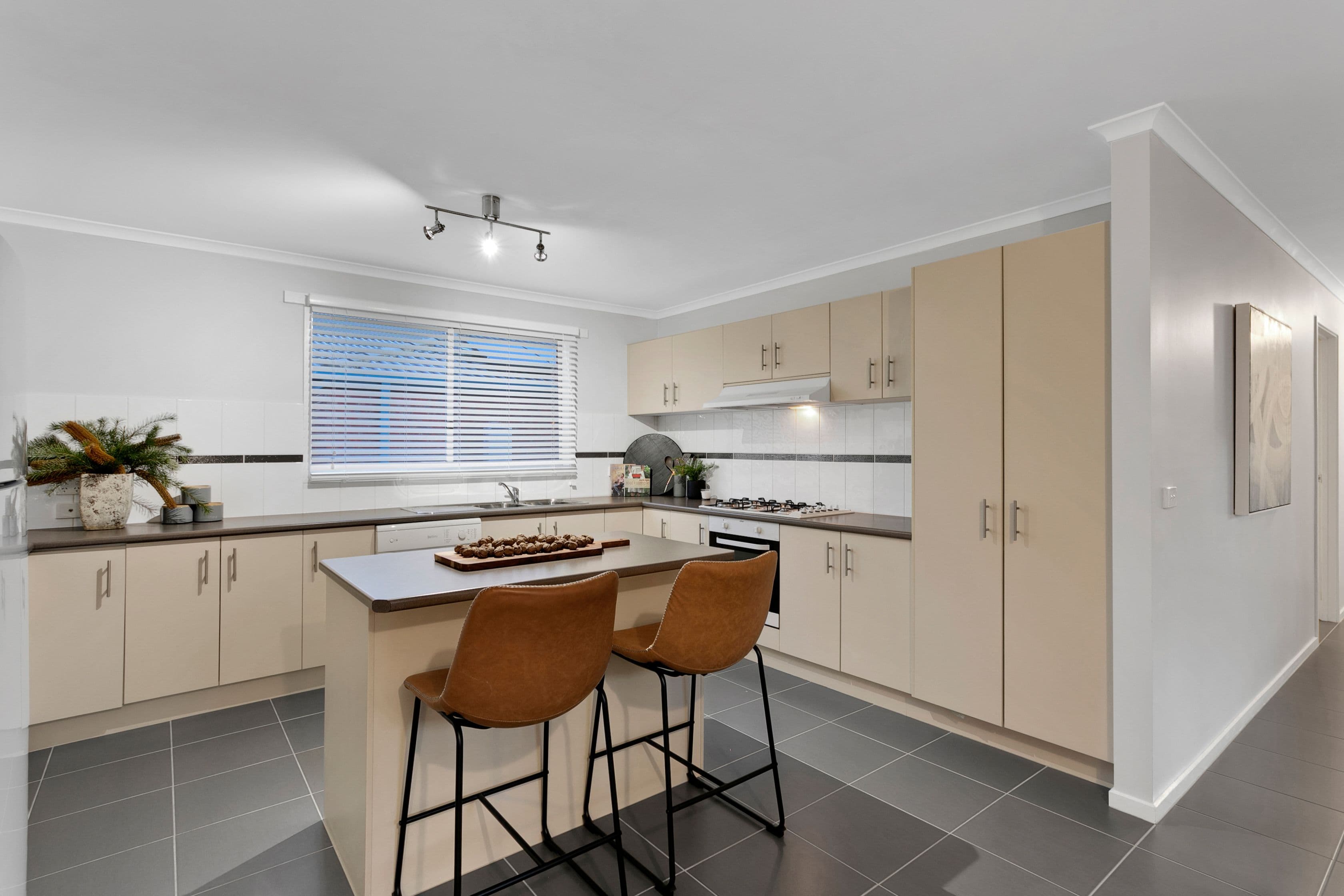 7 Manna Gum Drive, Pakenham VIC 3810, Pakenham - Thumbnail 3