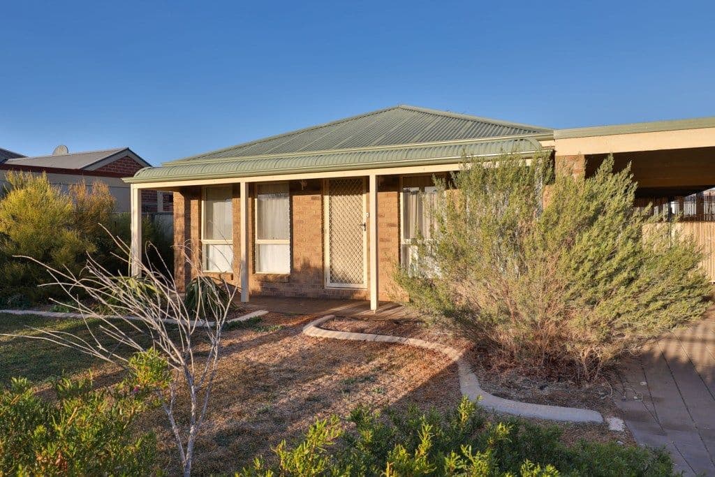 6 Taylor Drive, Mildura VIC 3500, Mildura - Thumbnail 2