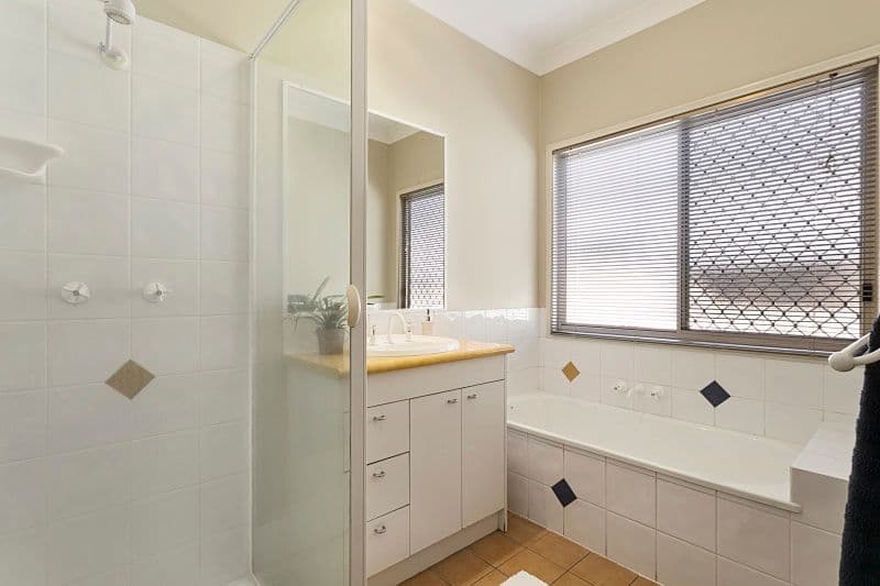 67 Lynne Grove Avenue, Corinda QLD 4075, Corinda - Thumbnail 7