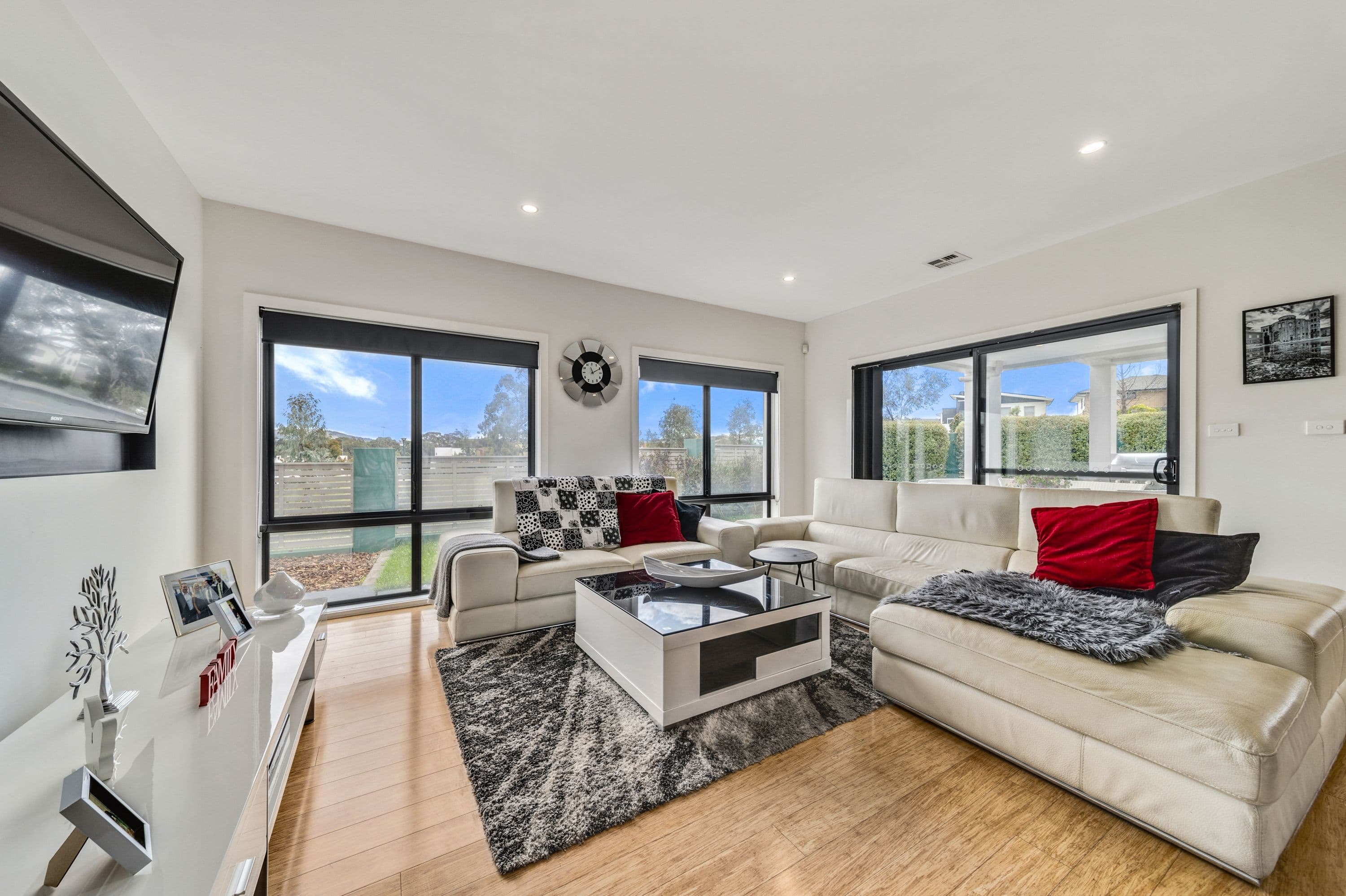 12 Hibberd Crescent, Forde ACT 2914, Forde - Thumbnail 2