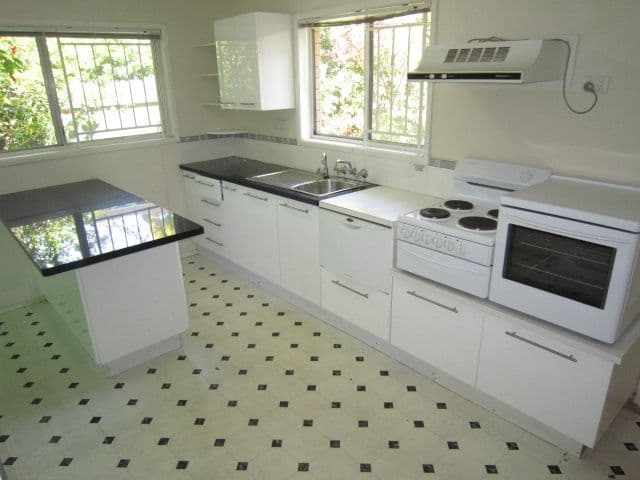 19 Springfield Street, MACGREGOR QLD 4109, Macgregor - Thumbnail 2