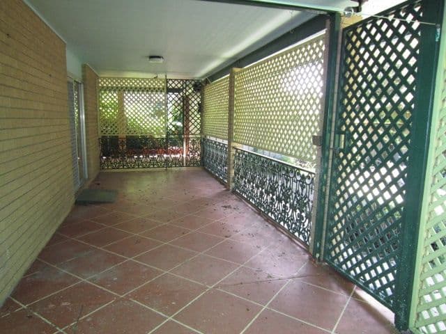 19 Springfield Street, MACGREGOR QLD 4109, Macgregor - Thumbnail 5