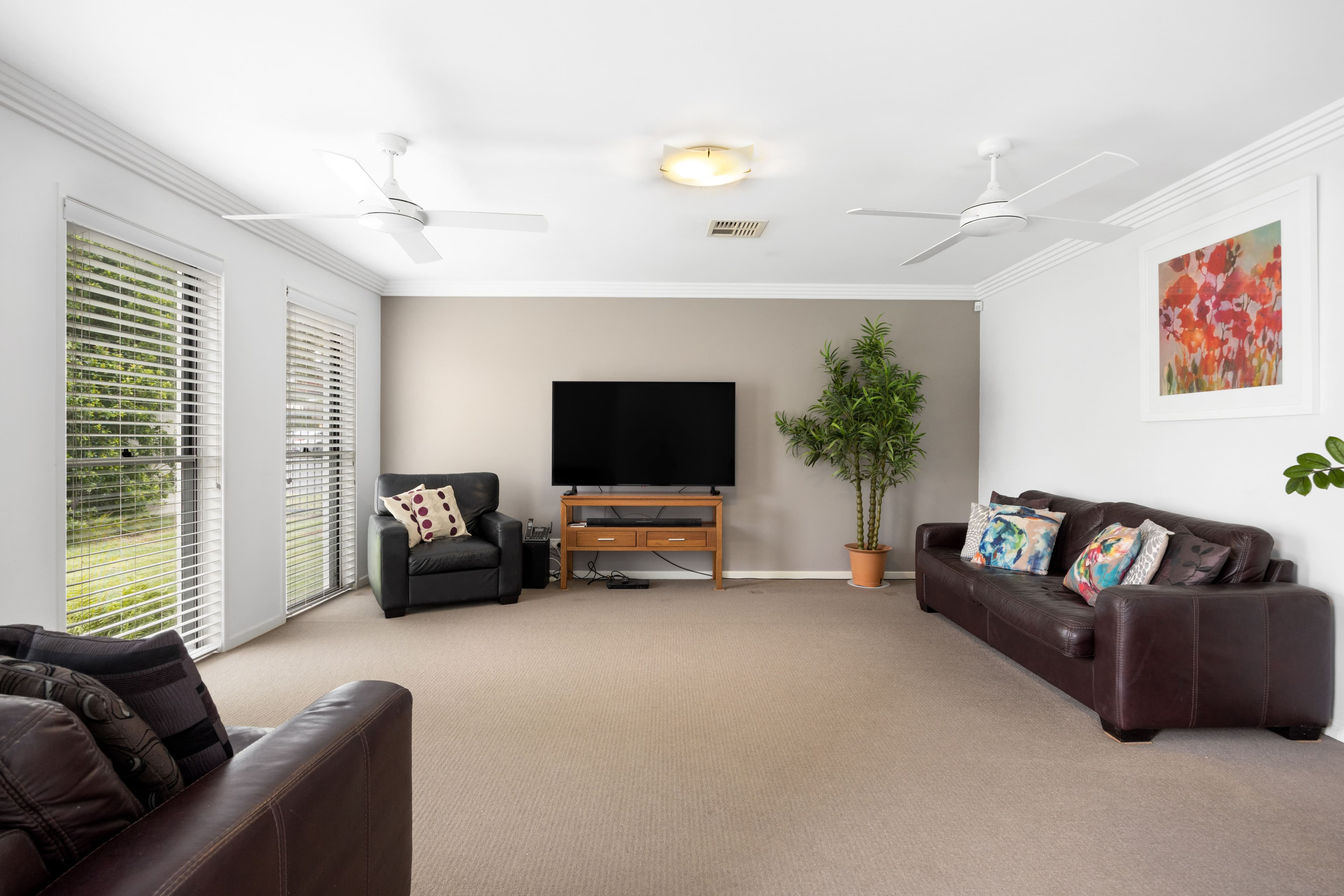 14 Riverston Court, Carindale QLD 4152, Carindale - Thumbnail 3