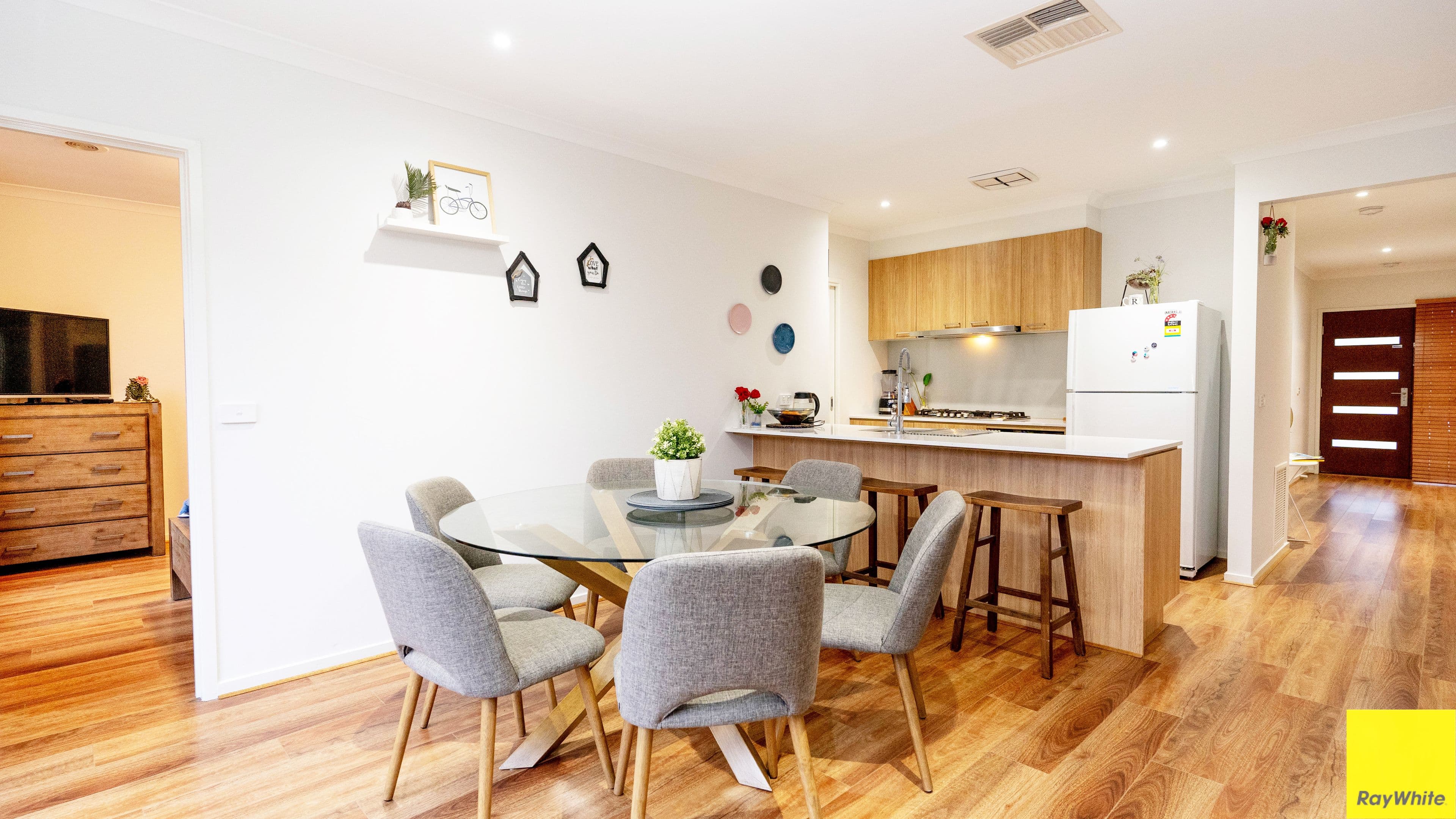 10 Friend Way, Tarneit VIC 3029, Tarneit - Thumbnail 3