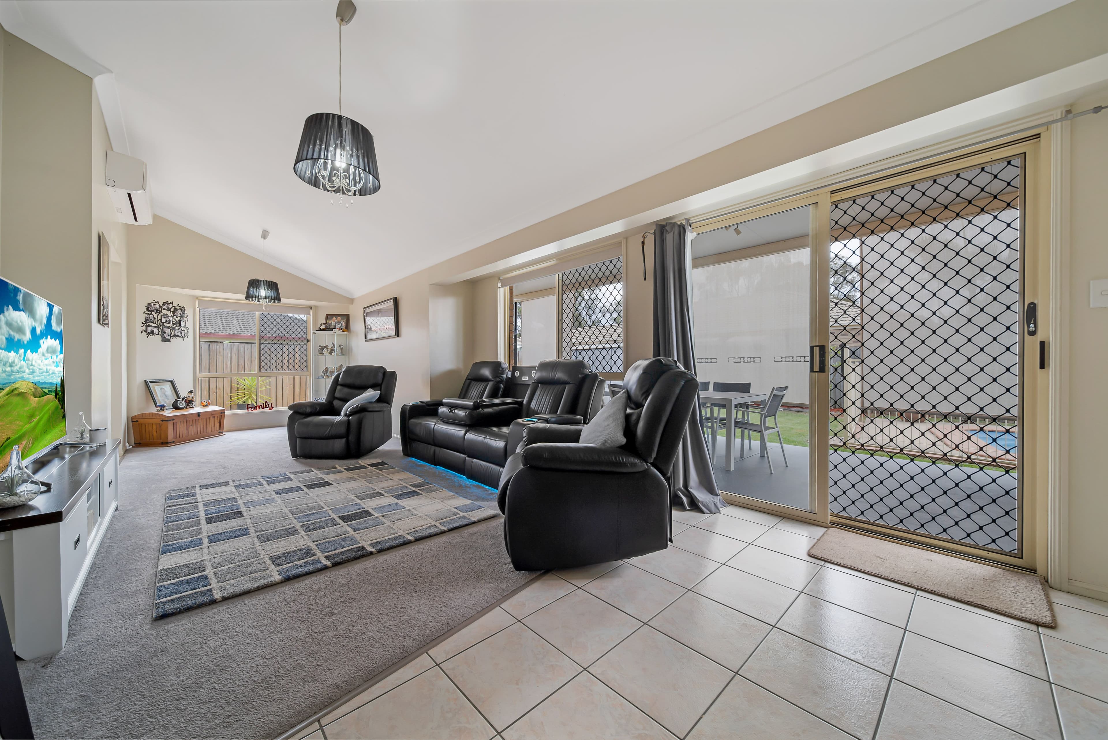 53 Kilsay Crescent, Meadowbrook QLD 4131, Meadowbrook - Thumbnail 5