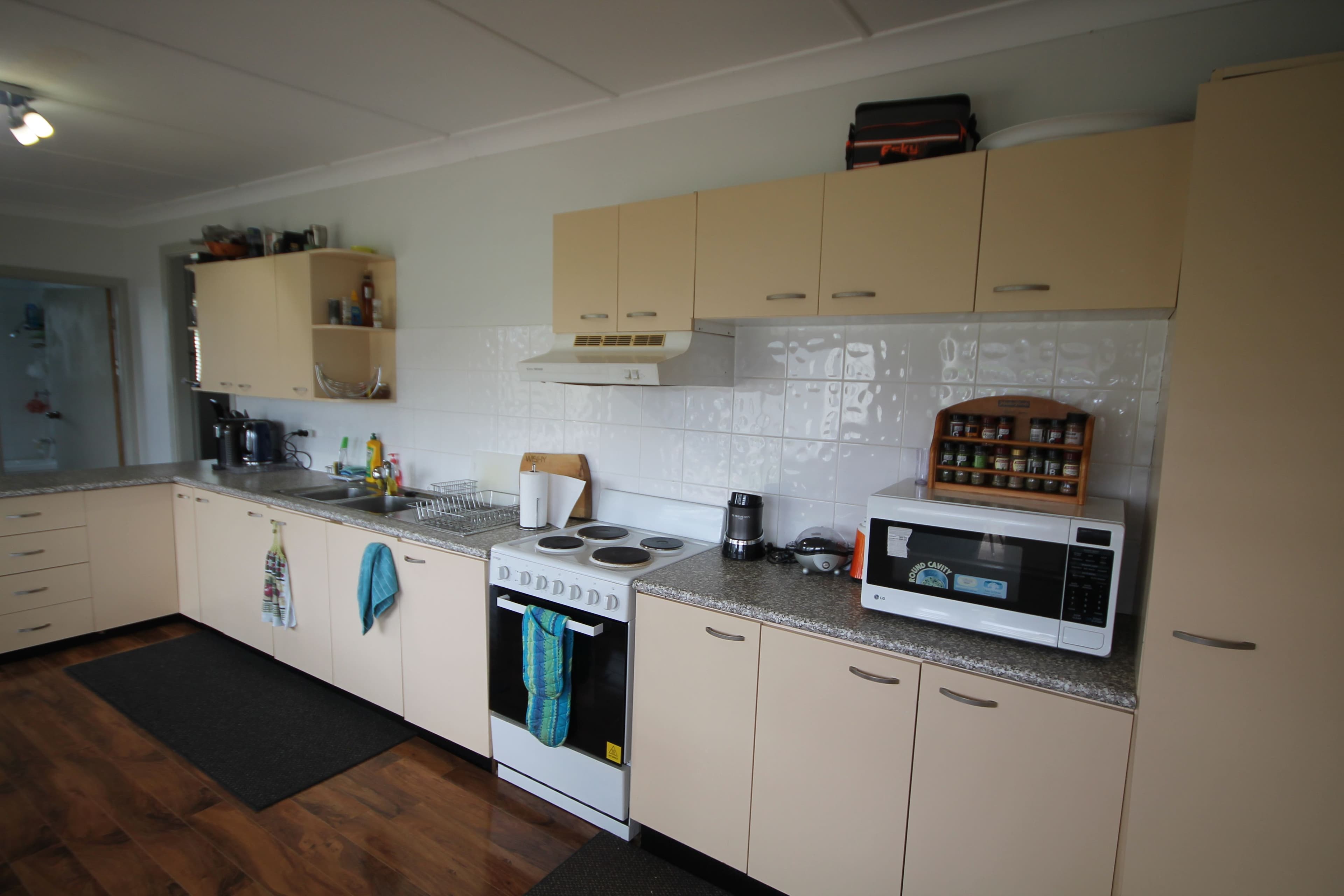 4 Lachlan Close, Young - Thumbnail 4