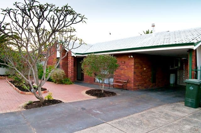 18 Meredith Way, KOONDOOLA WA 6064, Koondoola - Thumbnail 2