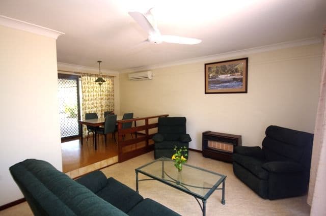 18 Meredith Way, KOONDOOLA WA 6064, Koondoola - Thumbnail 4